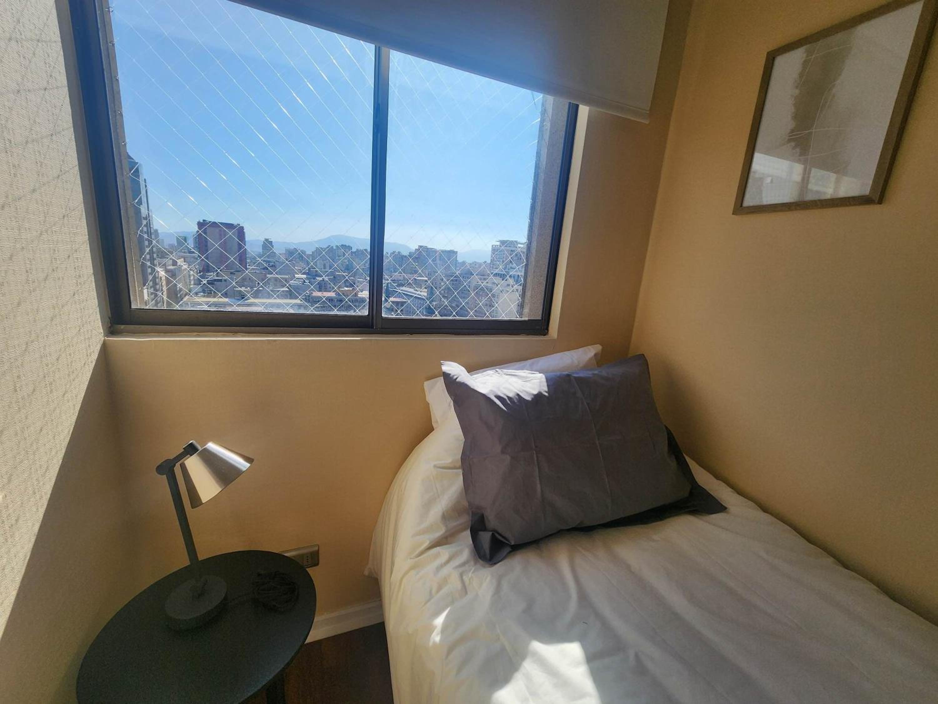 HOM I Comodo Departamento 3PAX 2D1B Calle Merced Stgo