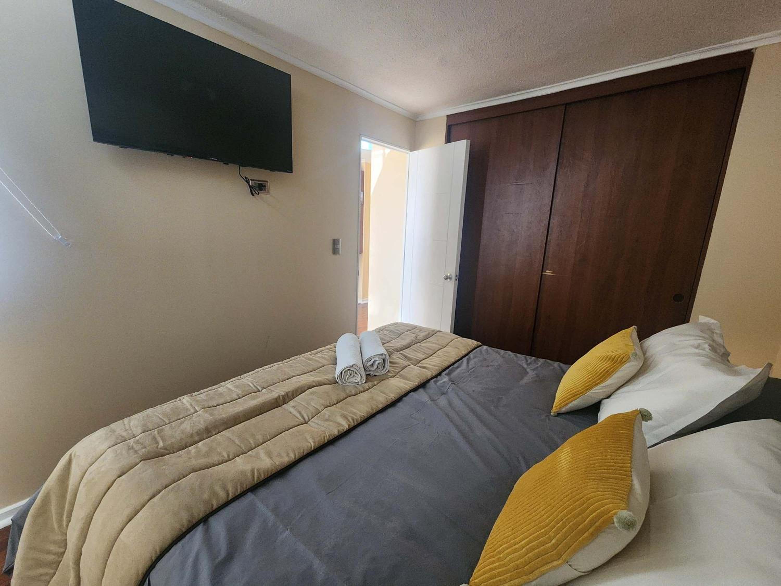 HOM I Comodo Departamento 3PAX 2D1B Calle Merced Stgo