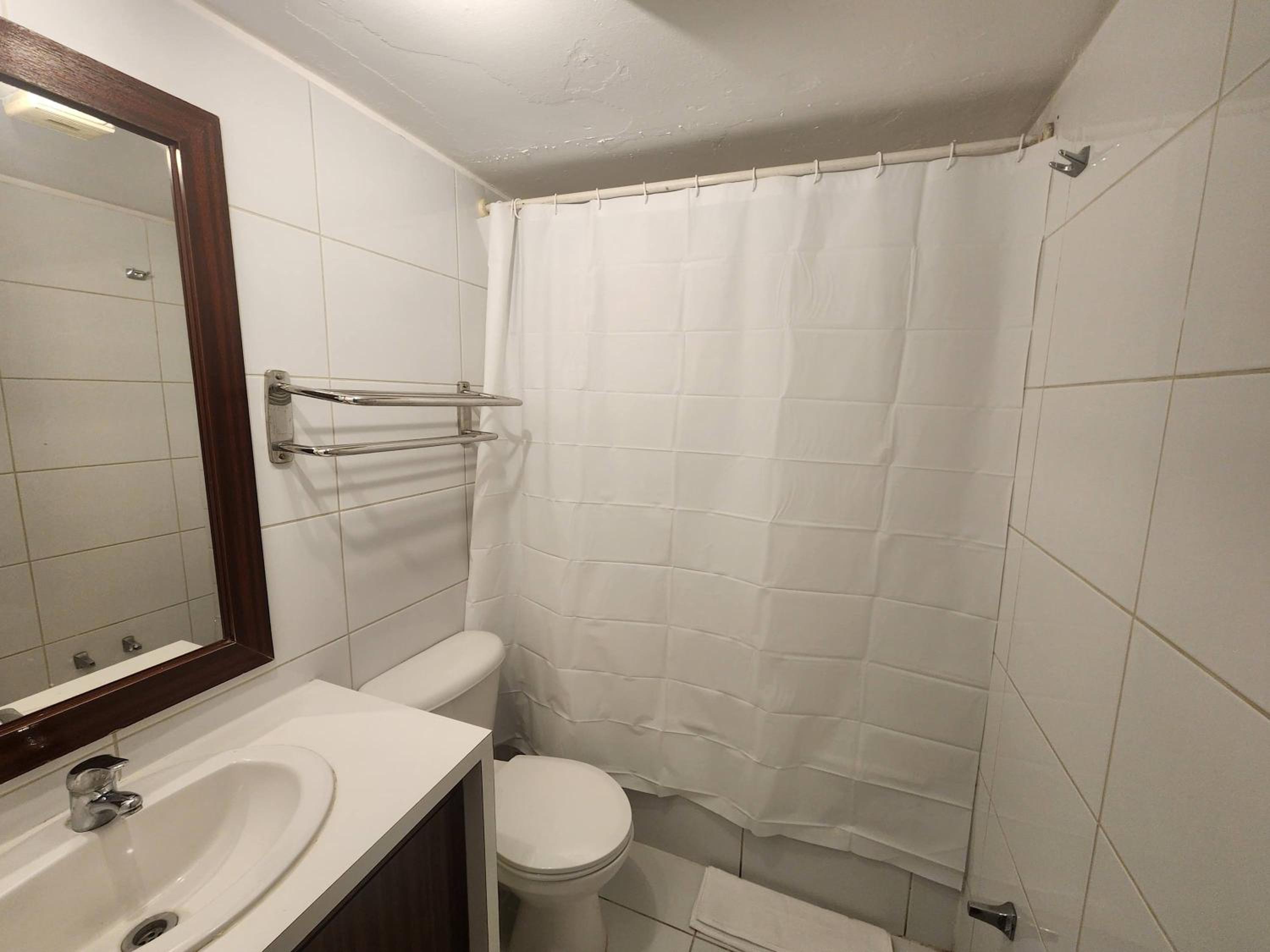 HOM I Comodo Departamento 3PAX 2D1B Calle Merced Stgo