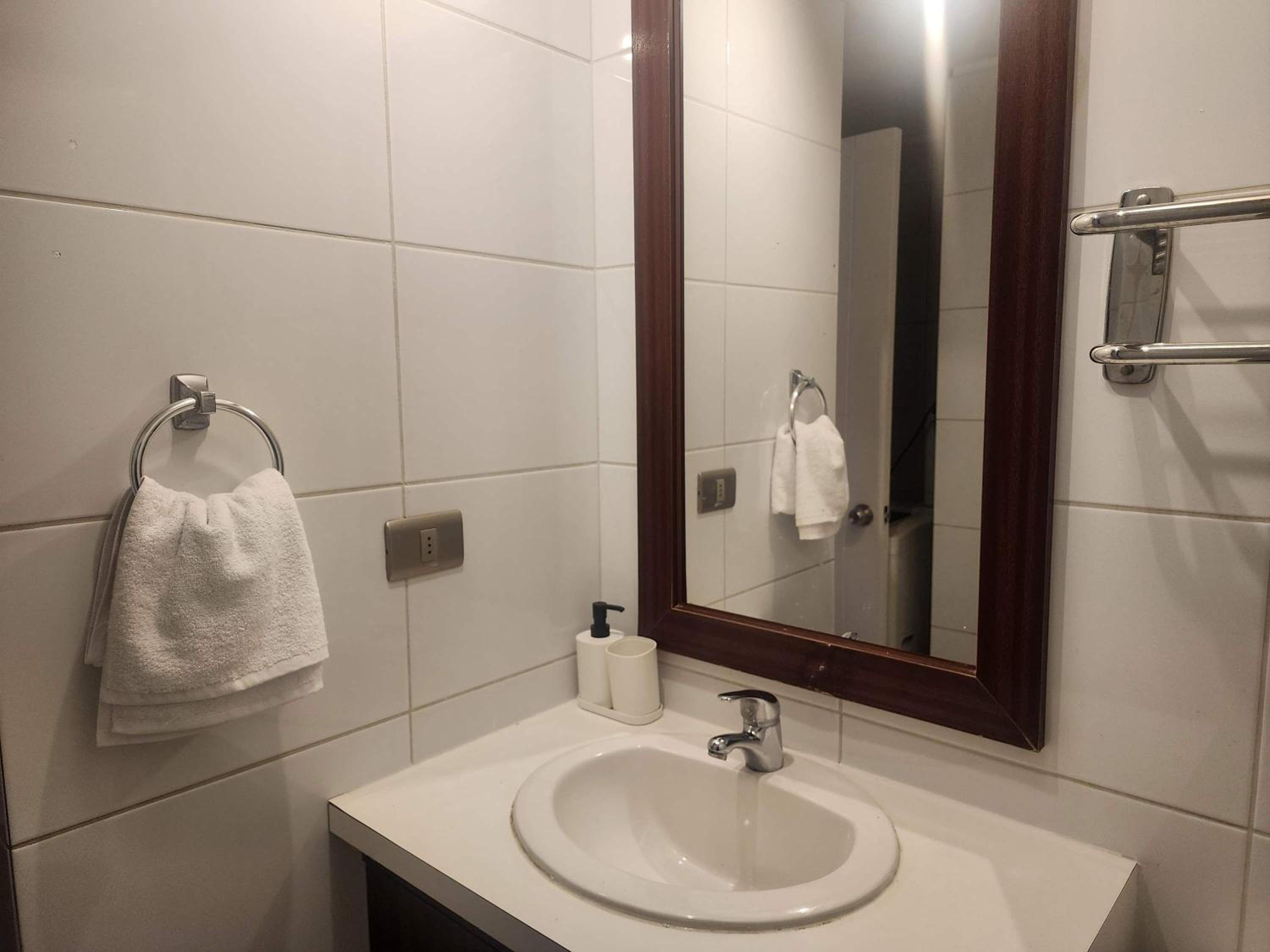 HOM I Comodo Departamento 3PAX 2D1B Calle Merced Stgo