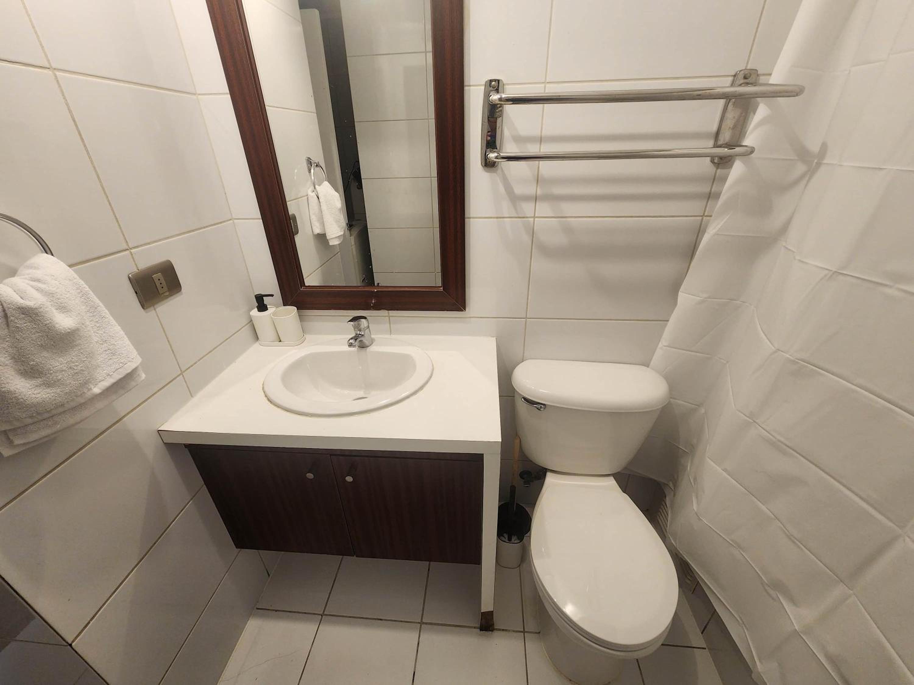 HOM I Comodo Departamento 3PAX 2D1B Calle Merced Stgo