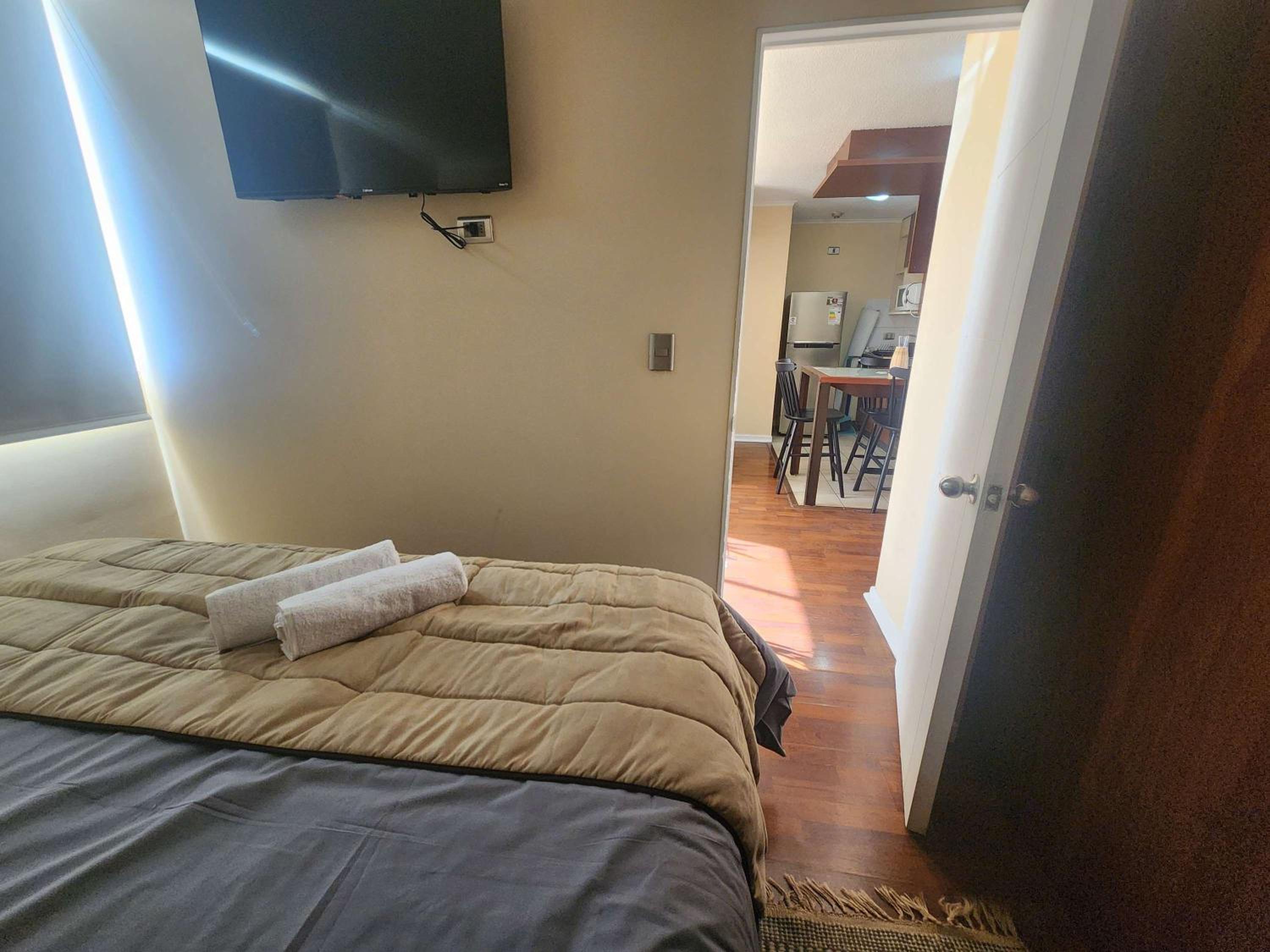 HOM I Comodo Departamento 3PAX 2D1B Calle Merced Stgo