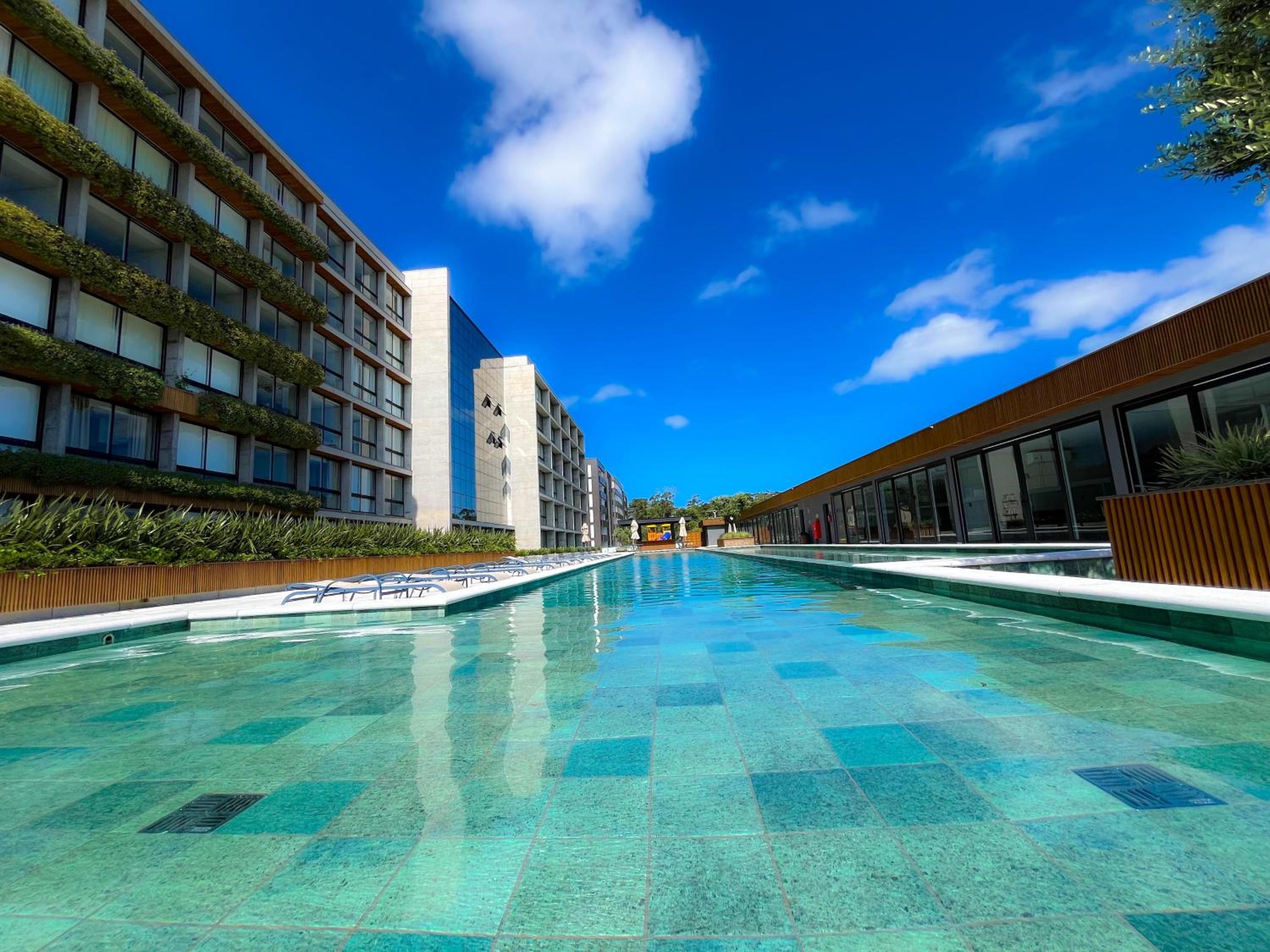 Resort com Piscina Aquecida e Garagem em Xangri-lá