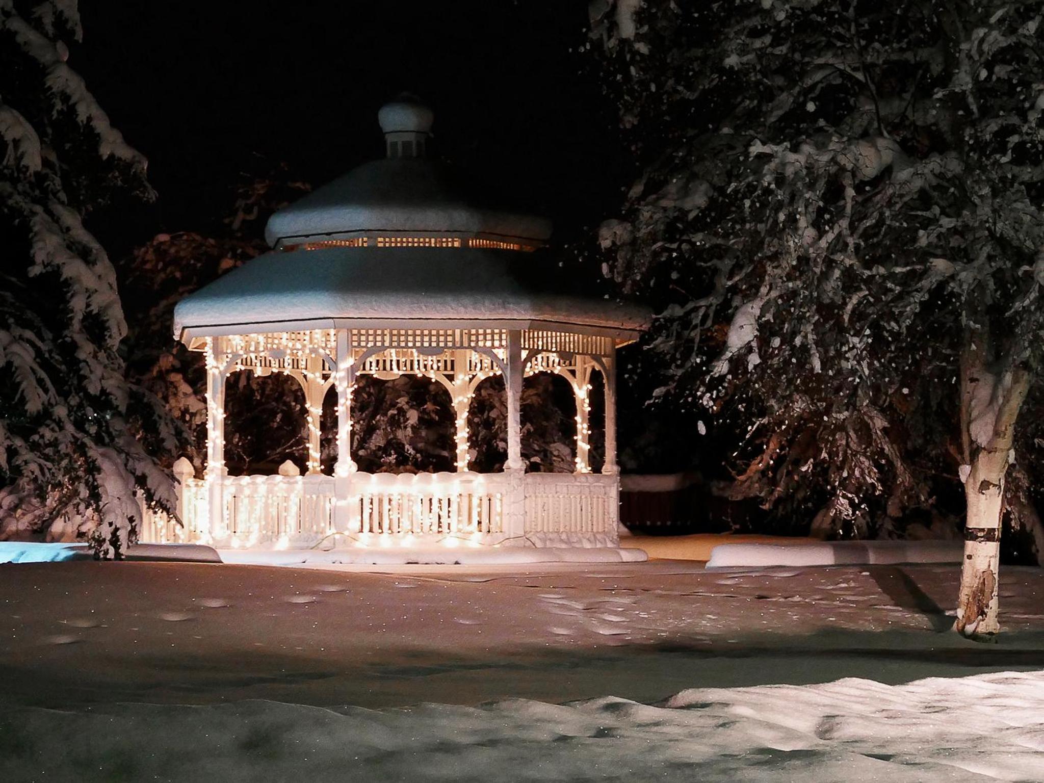 Fairbanks Vacations - Wedgewood Resort - Property Image 4