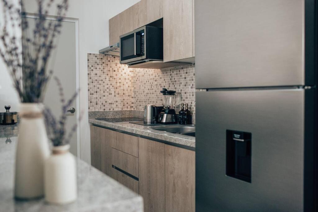 2BR Cozy Condo Near The Beach, Pets Friendly, Jungle View view 4