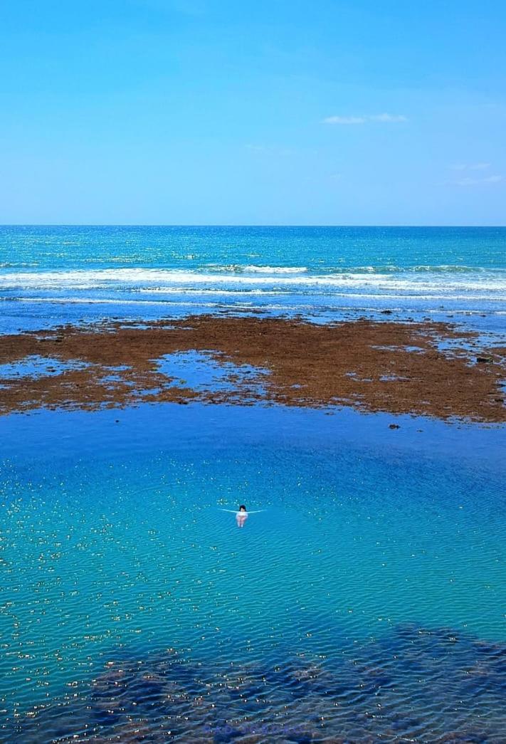 Comodidade, conforto e charme, á beira mar!
