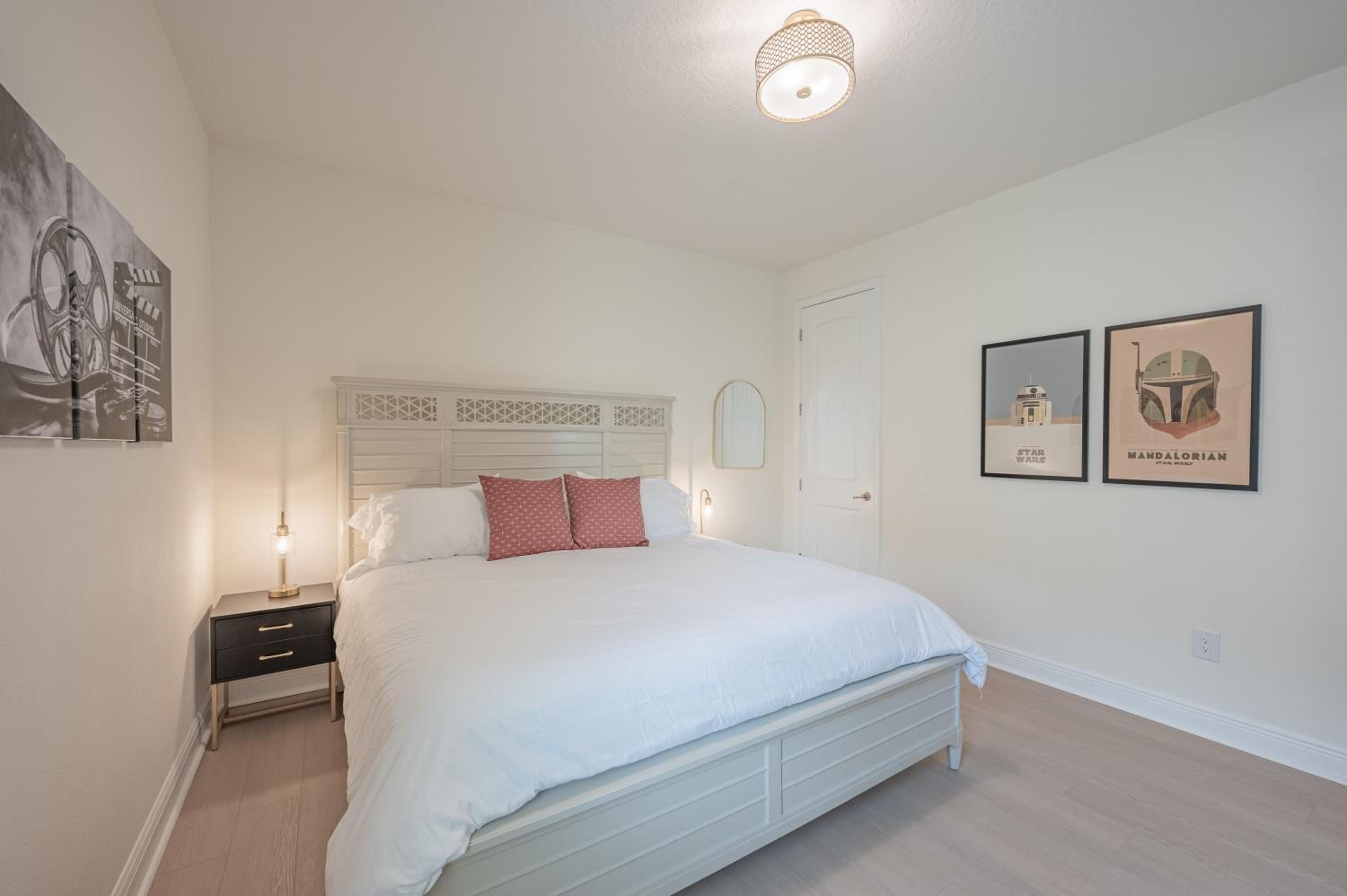 Luxury 5BR Villa, Pool Spa, 15min Disney
