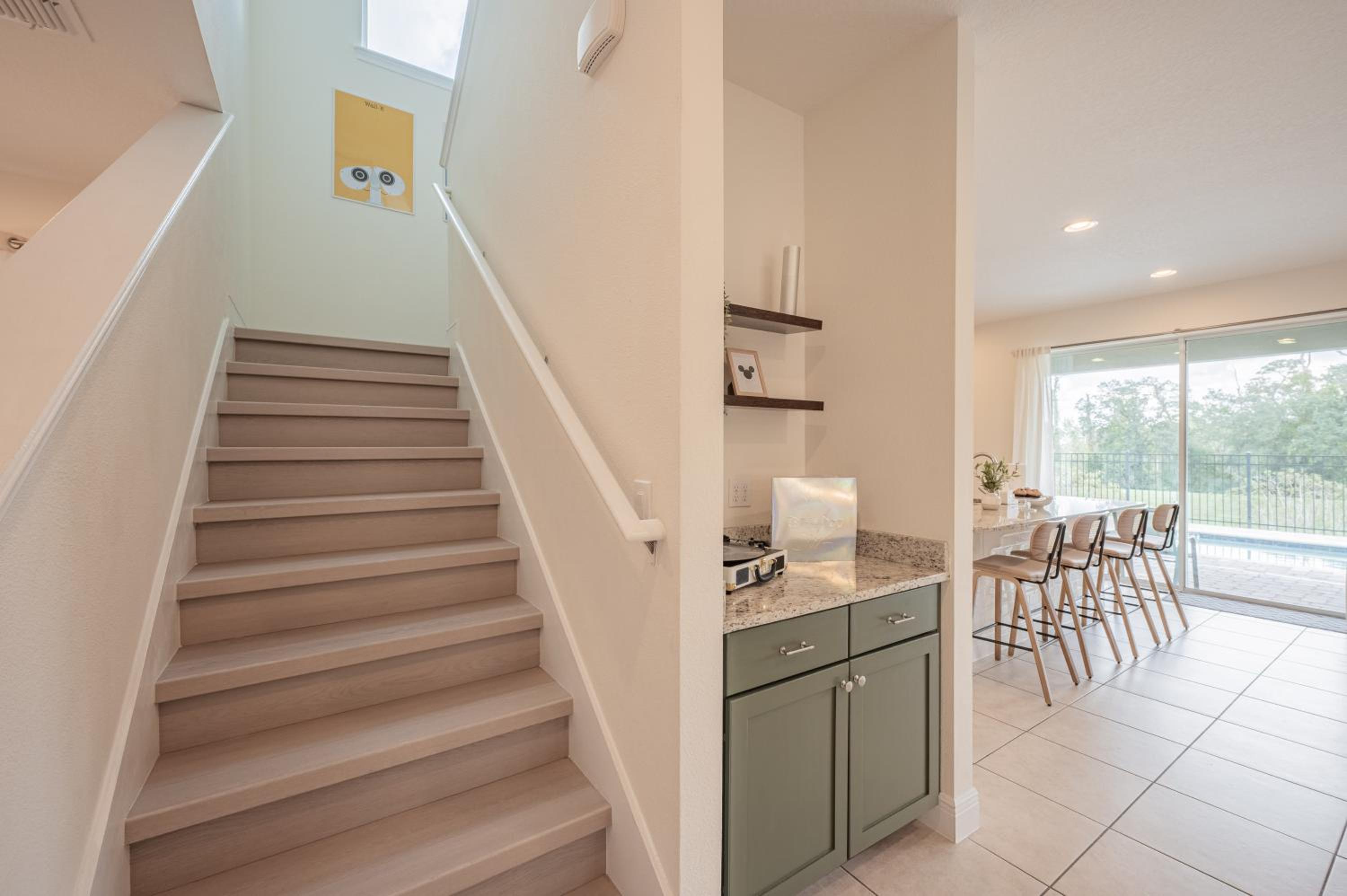 Luxury 5BR Villa, Pool Spa, 15min Disney