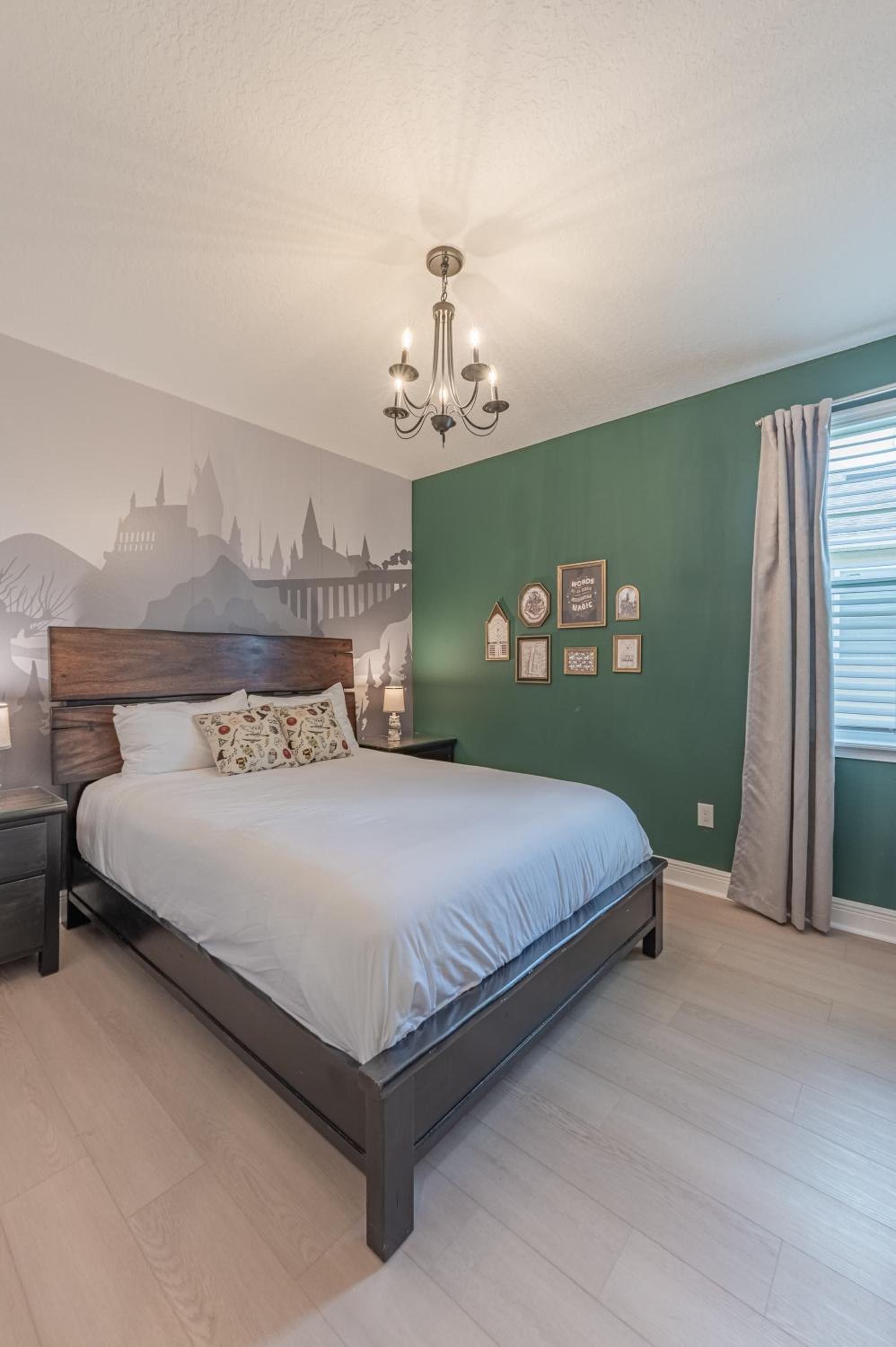 Luxury 5BR Villa, Pool Spa, 15min Disney
