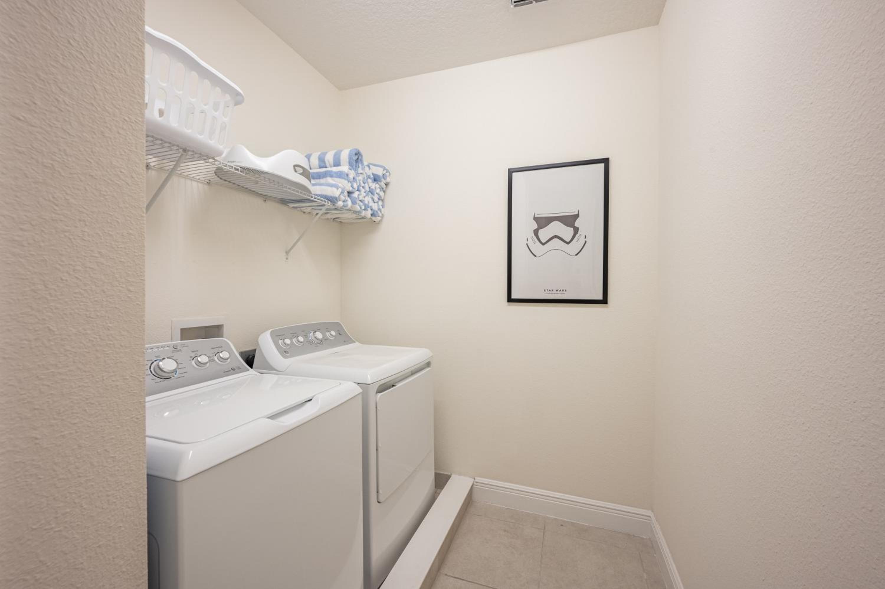 Luxury 5BR Villa, Pool Spa, 15min Disney