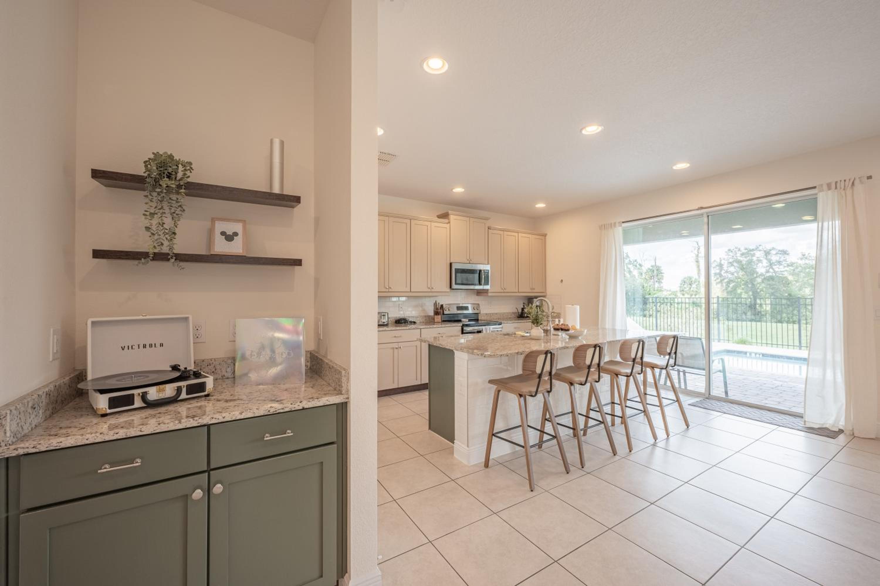 Luxury 5BR Villa, Pool Spa, 15min Disney