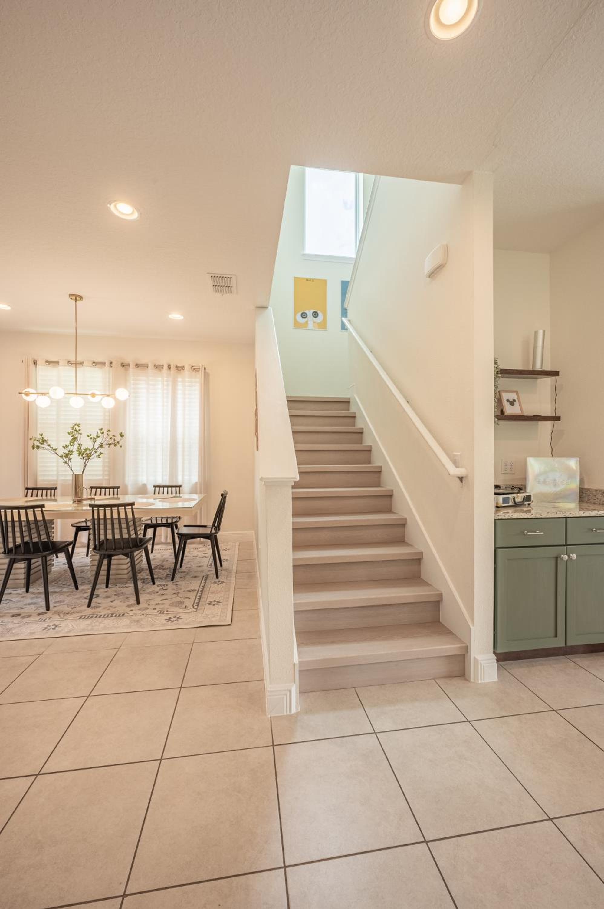 Luxury 5BR Villa, Pool Spa, 15min Disney