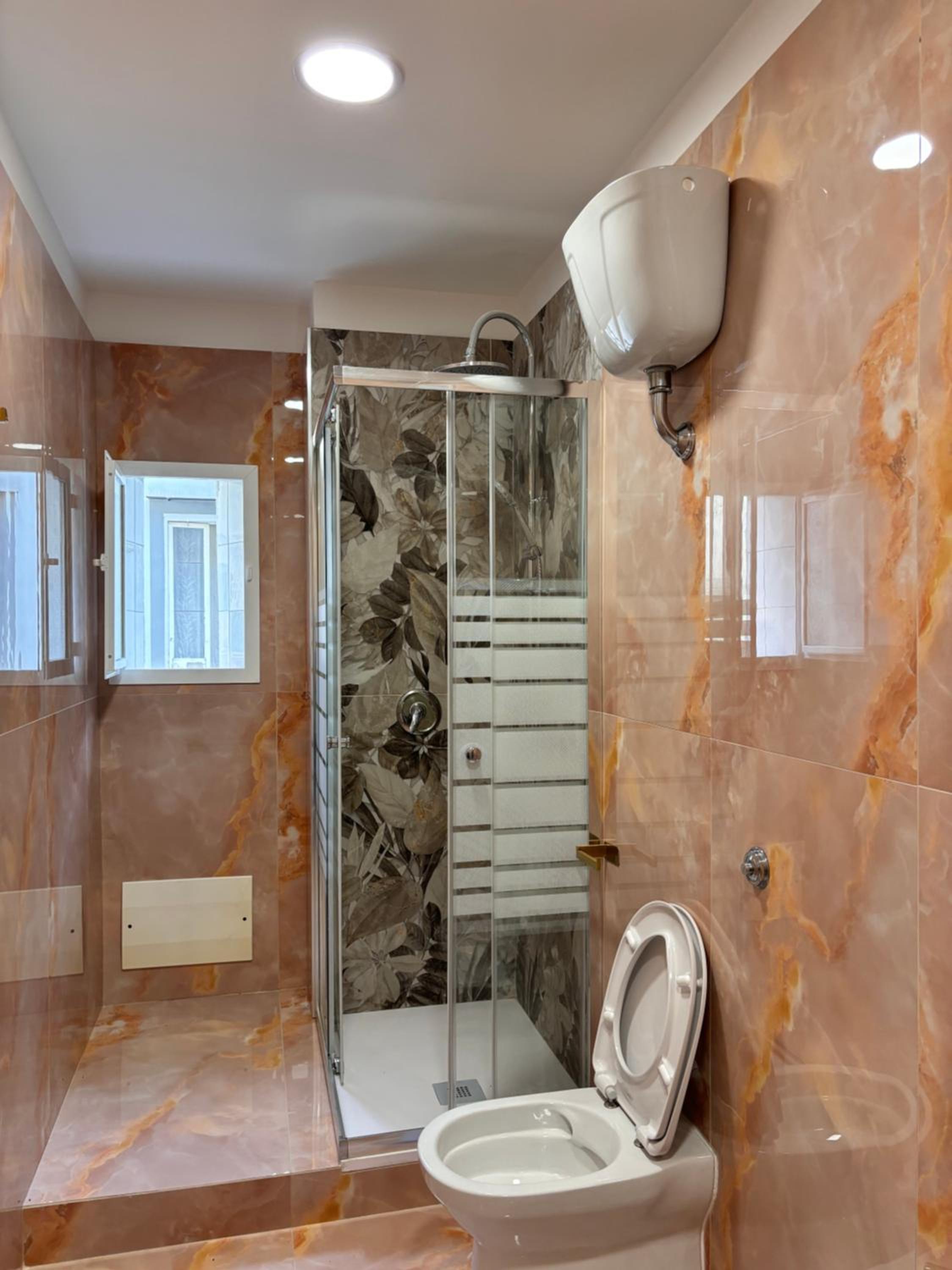 Essentia Home