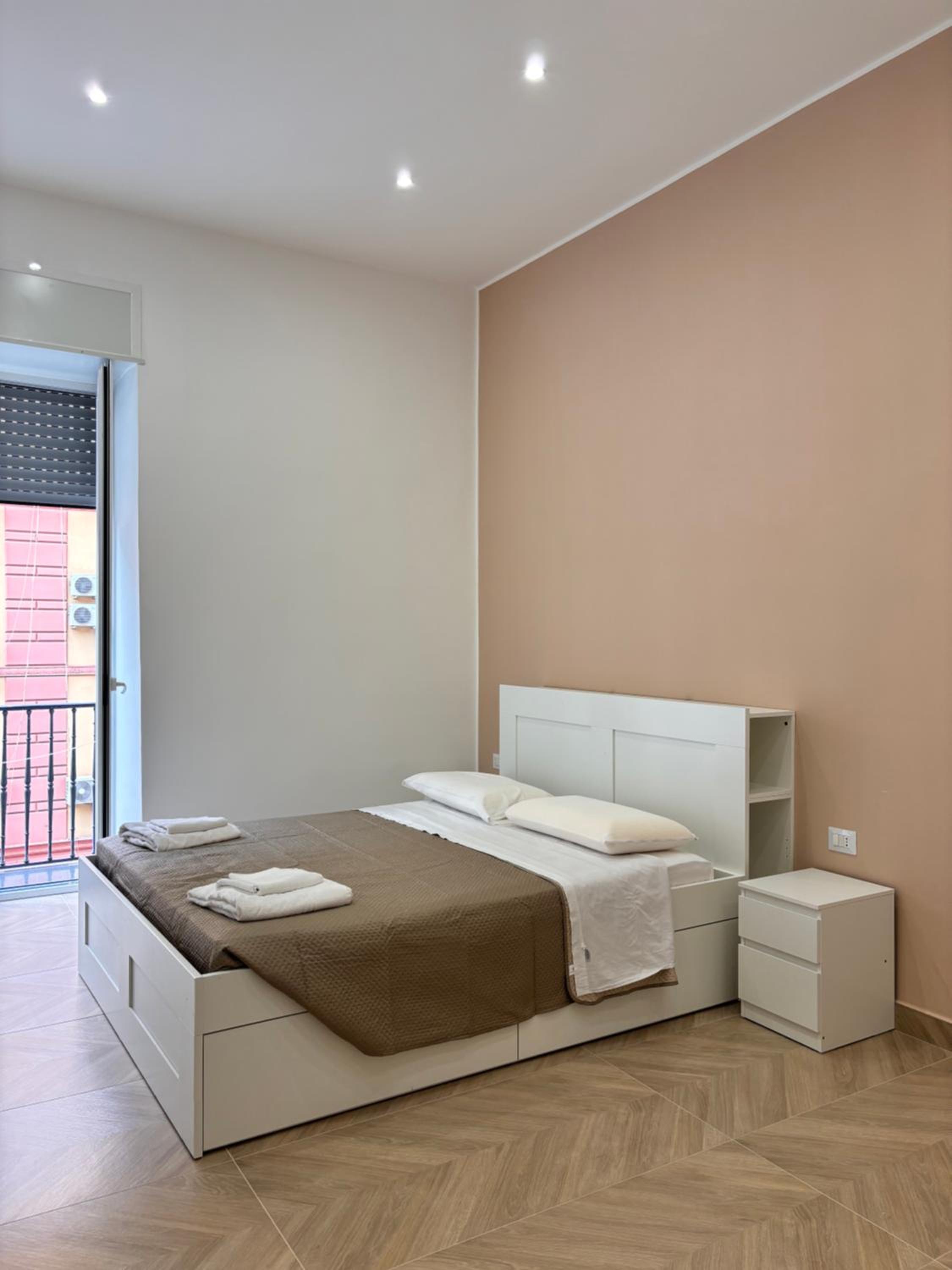 Essentia Home