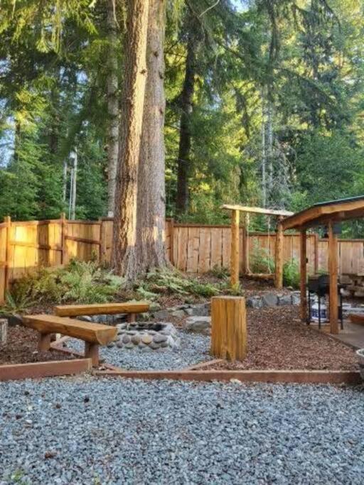 Knotty Shack- Unique Tiny Log Cabin with Hot Tub view 5