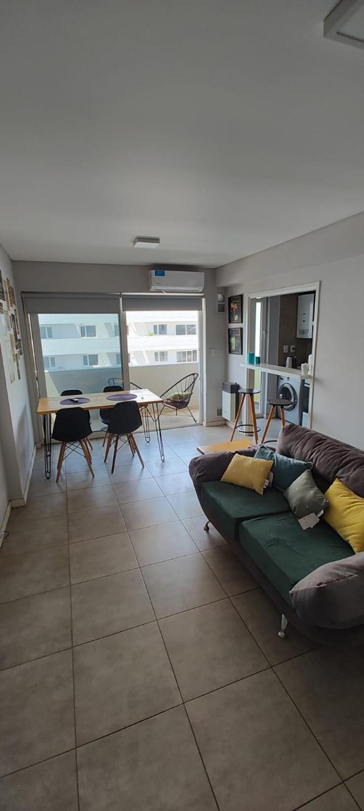 Departamento con seguridad 24hs, gym y pileta!