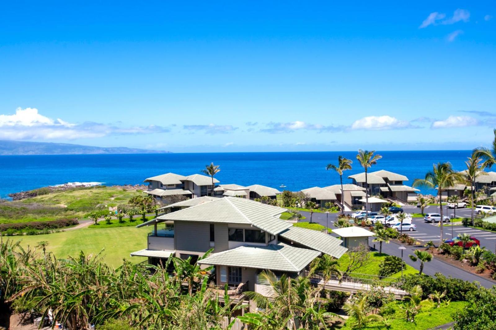KBM Resorts: Molokai At Montage Kapalua Bay Ocean View Penthouse Includes Rental Car view 2