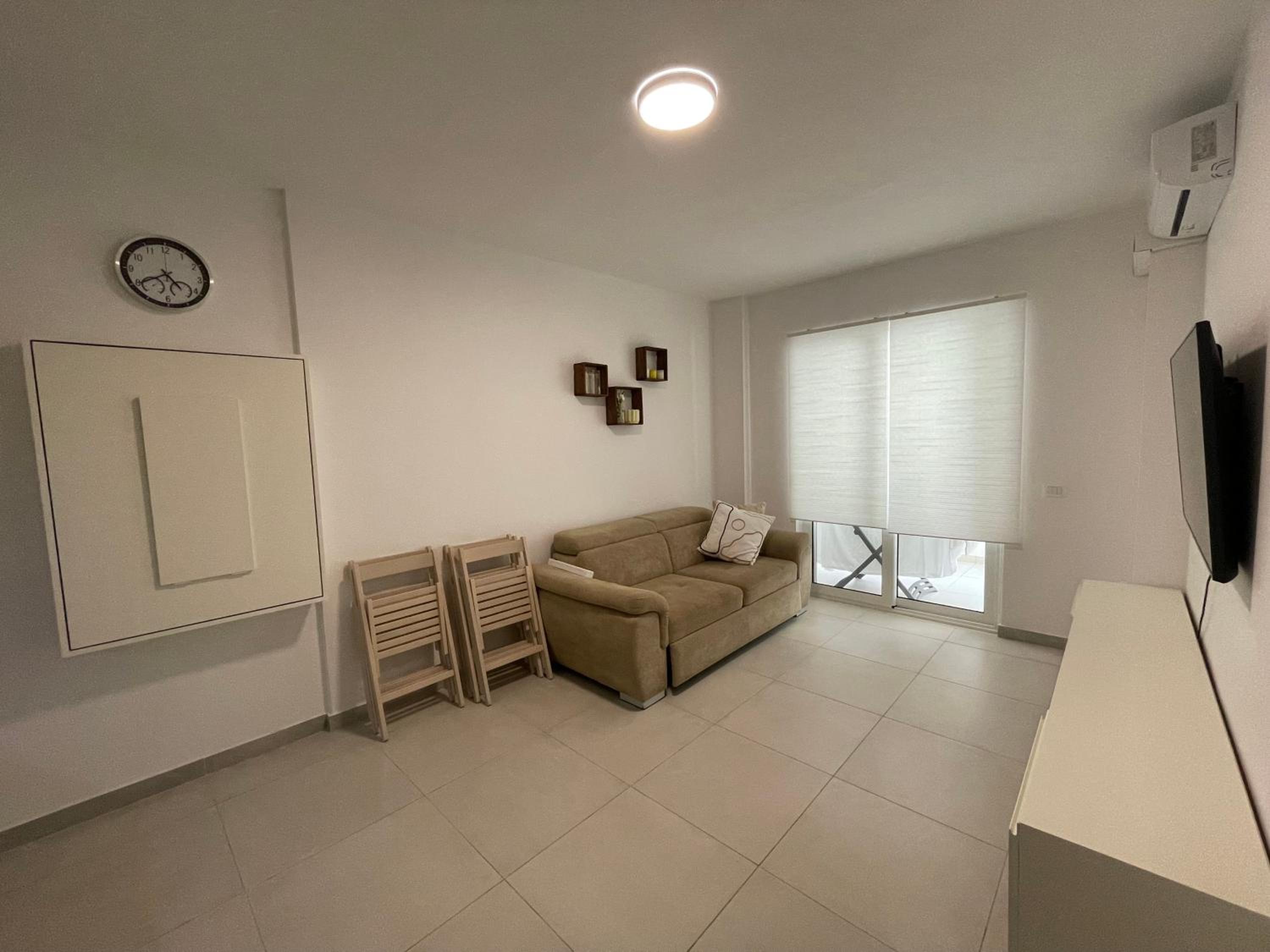 Sunshine Apt Qerret-Golem Beach-Self-Check-in