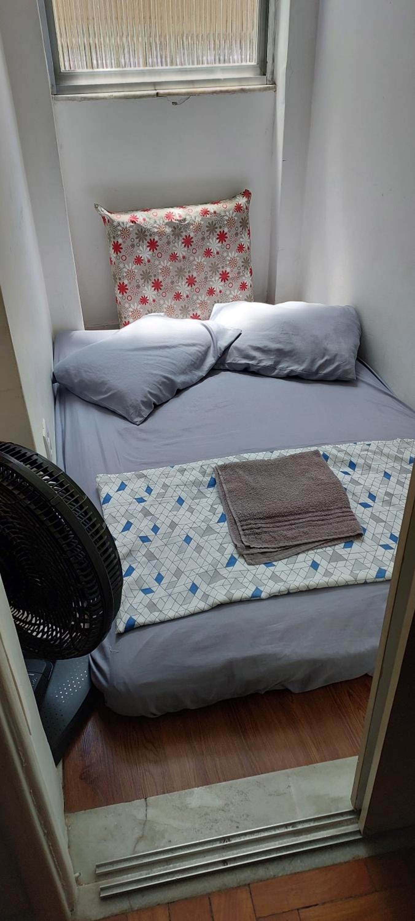 Lugar ideal Copacabana quarto, sala e lavanderia