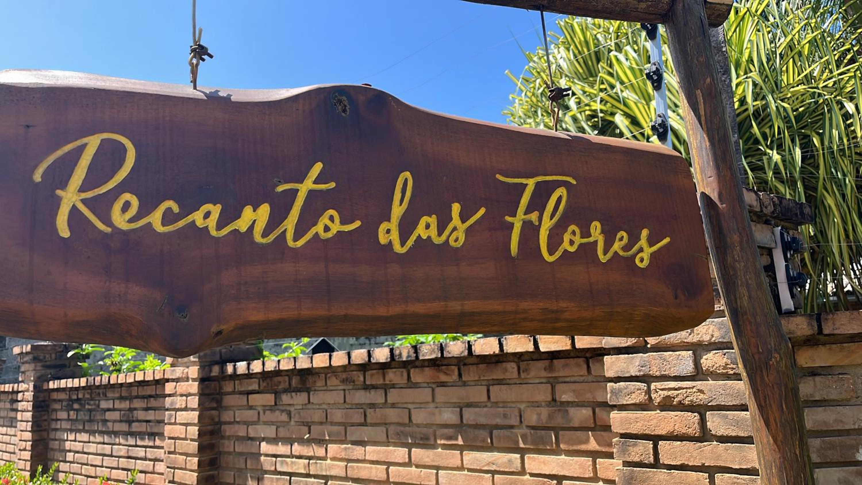 Recanto das Flores Suite Quádruplo