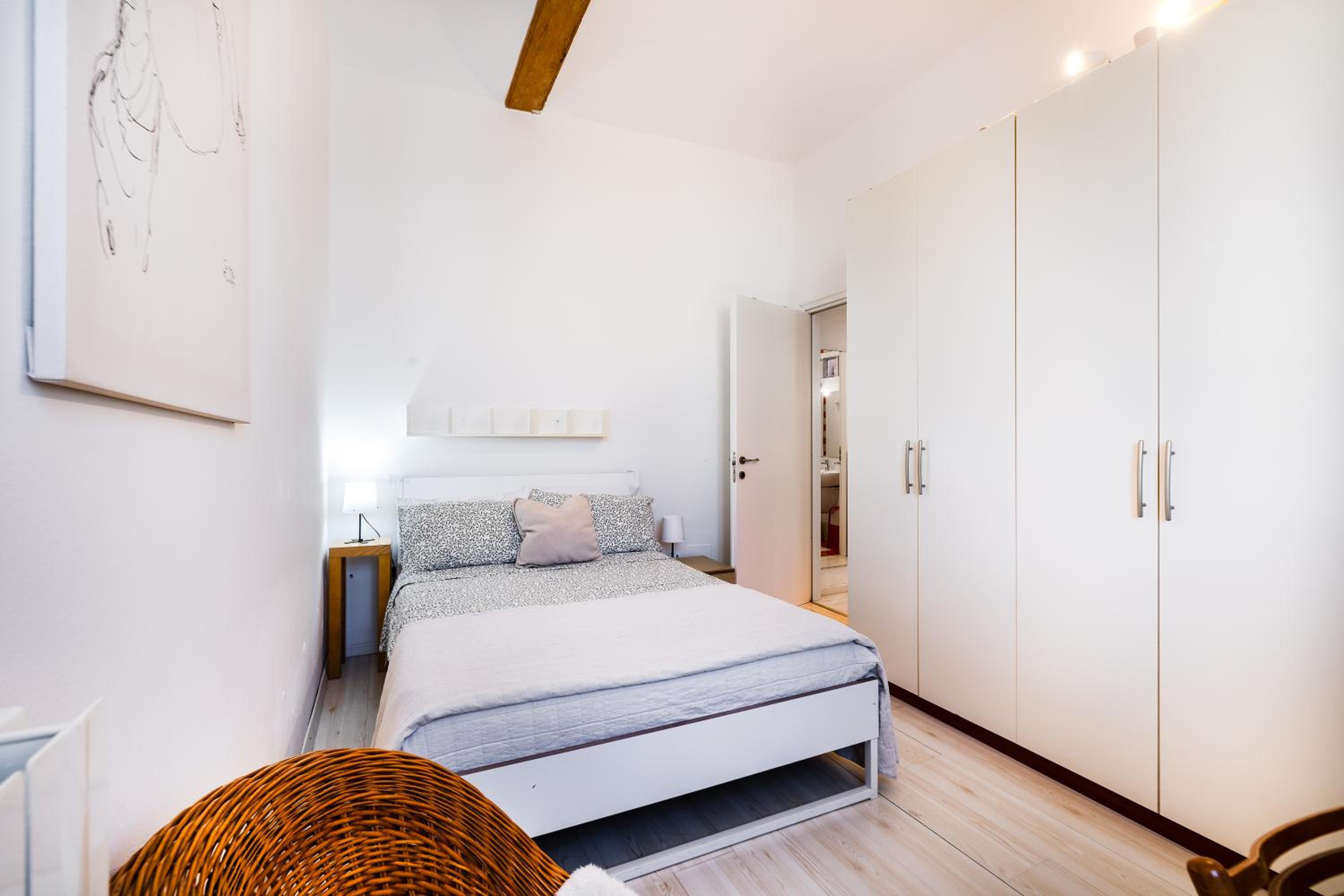 Ardenza's Aires 600m From Sea - Happy Rentals