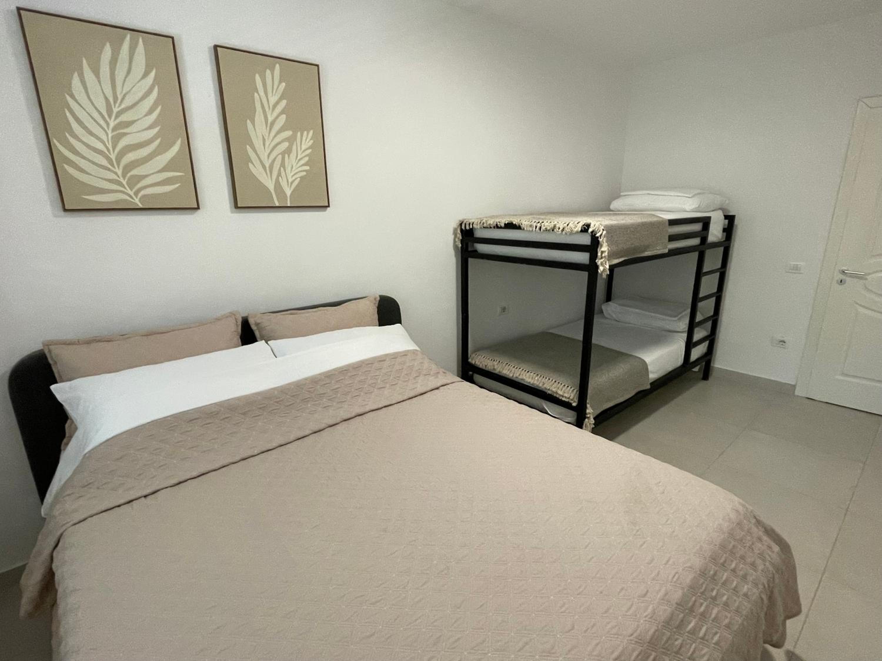 Sunshine Apt Qerret-Golem Beach-Self-Check-in