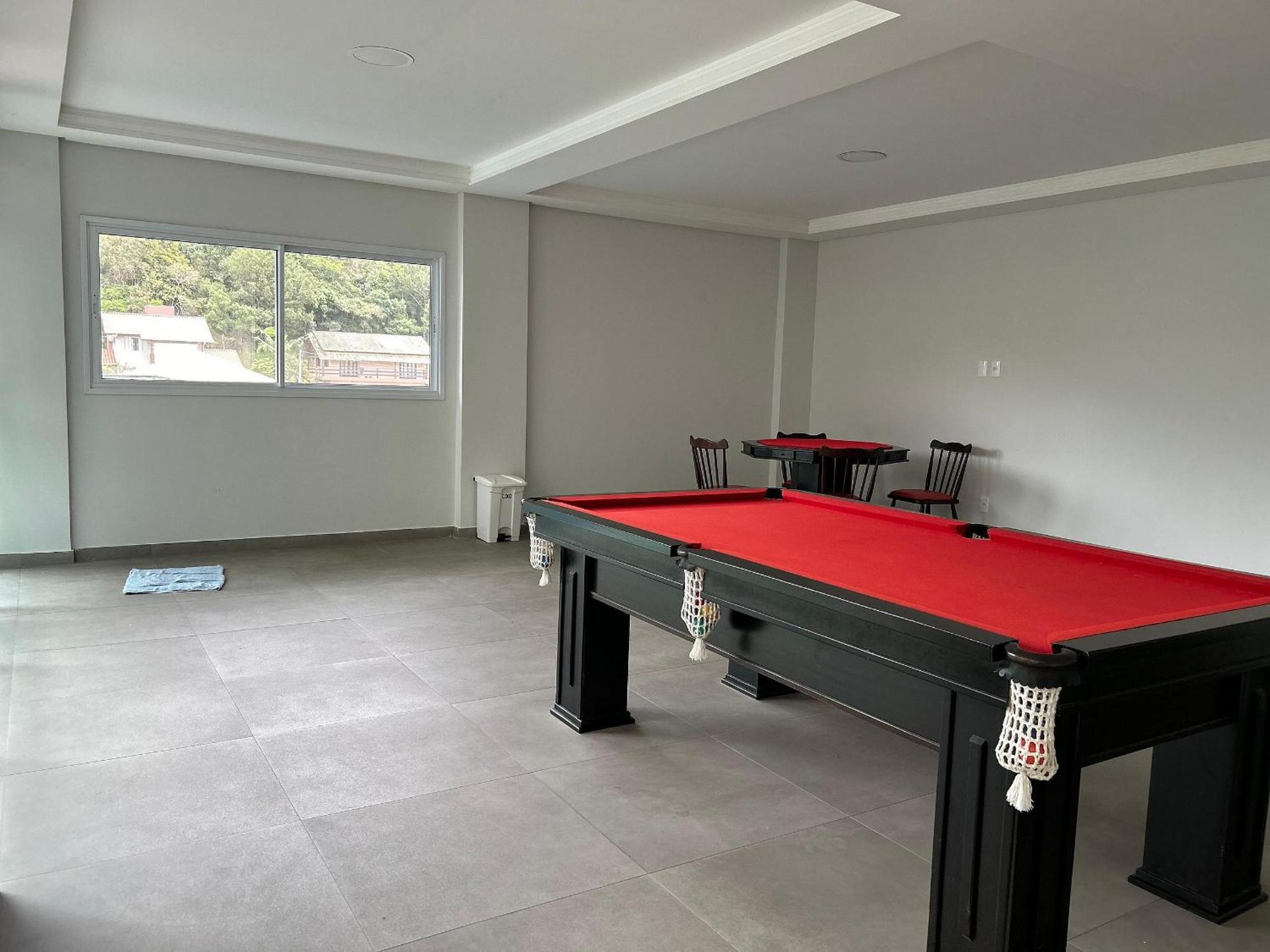 402 - Lindo apartamento 2 Suítes em Bombas