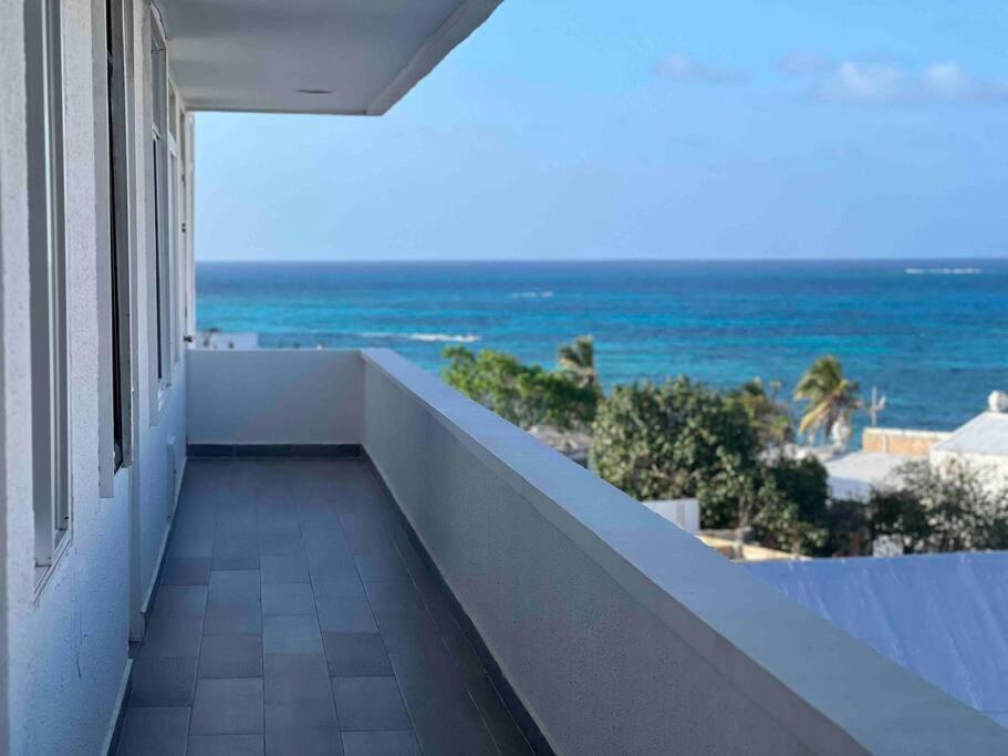 Edificio Bay Point Apartamentos