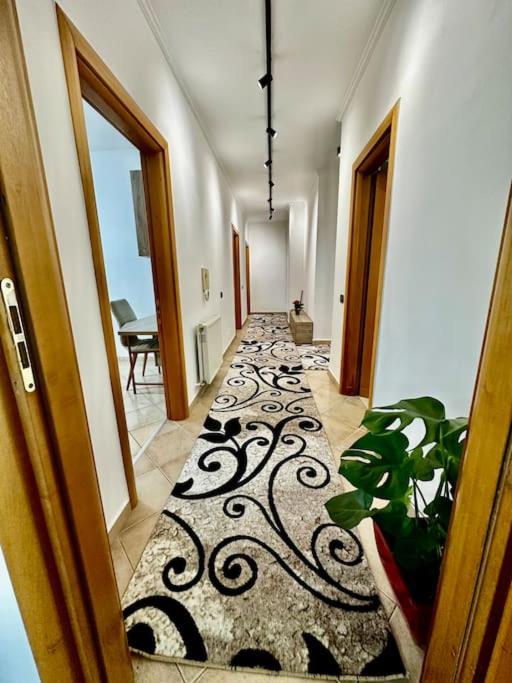 8th Floor Luxury Apartment Tirana 2