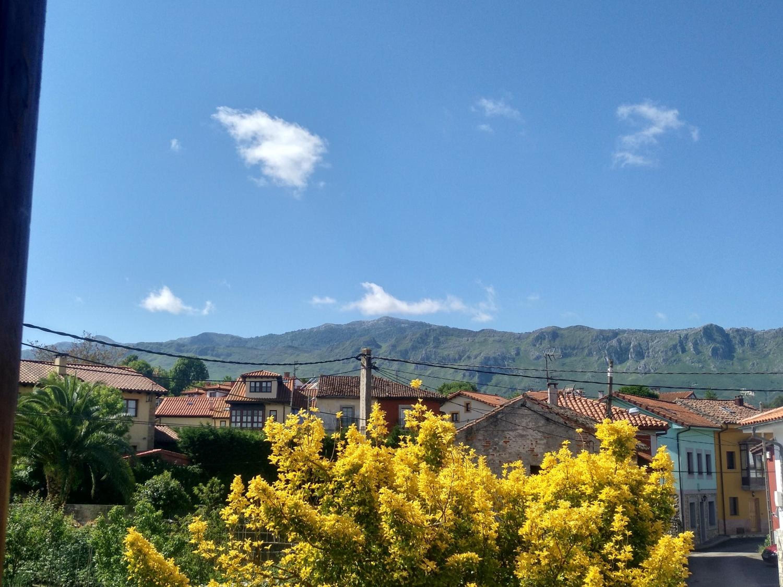 Casa Rural El Ñeru view 2