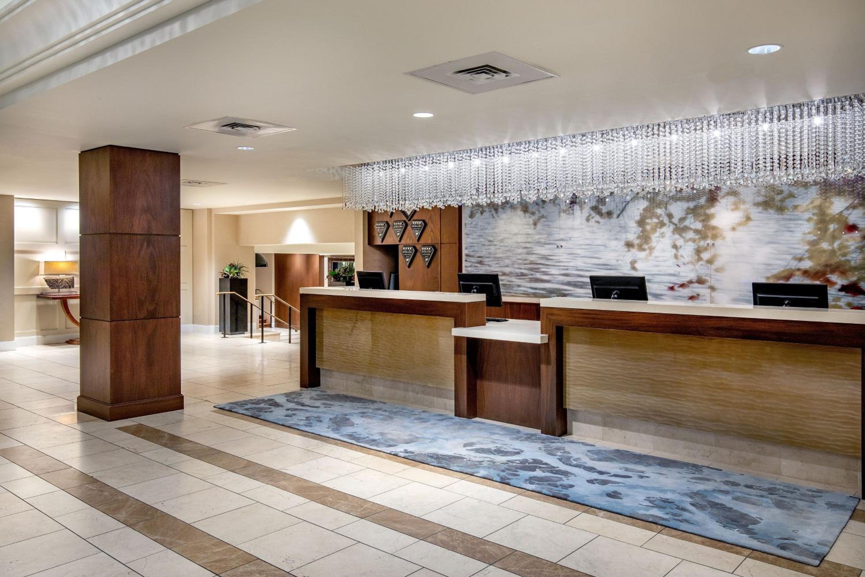 Peoria Vacations - Peoria Marriott Pere Marquette - Property Image 2