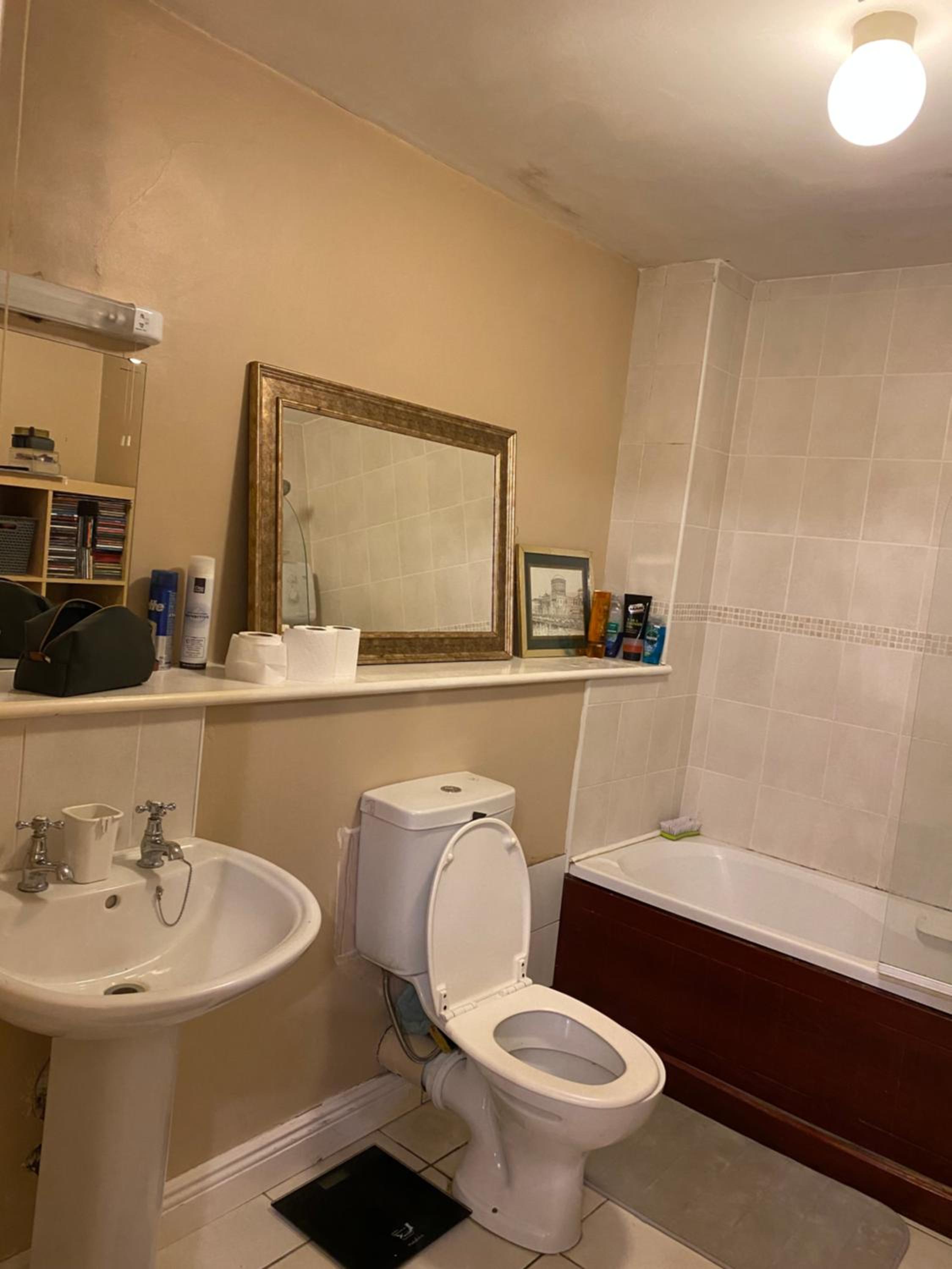 Comfy Apartment near Dublin Airport with FREE PARKING