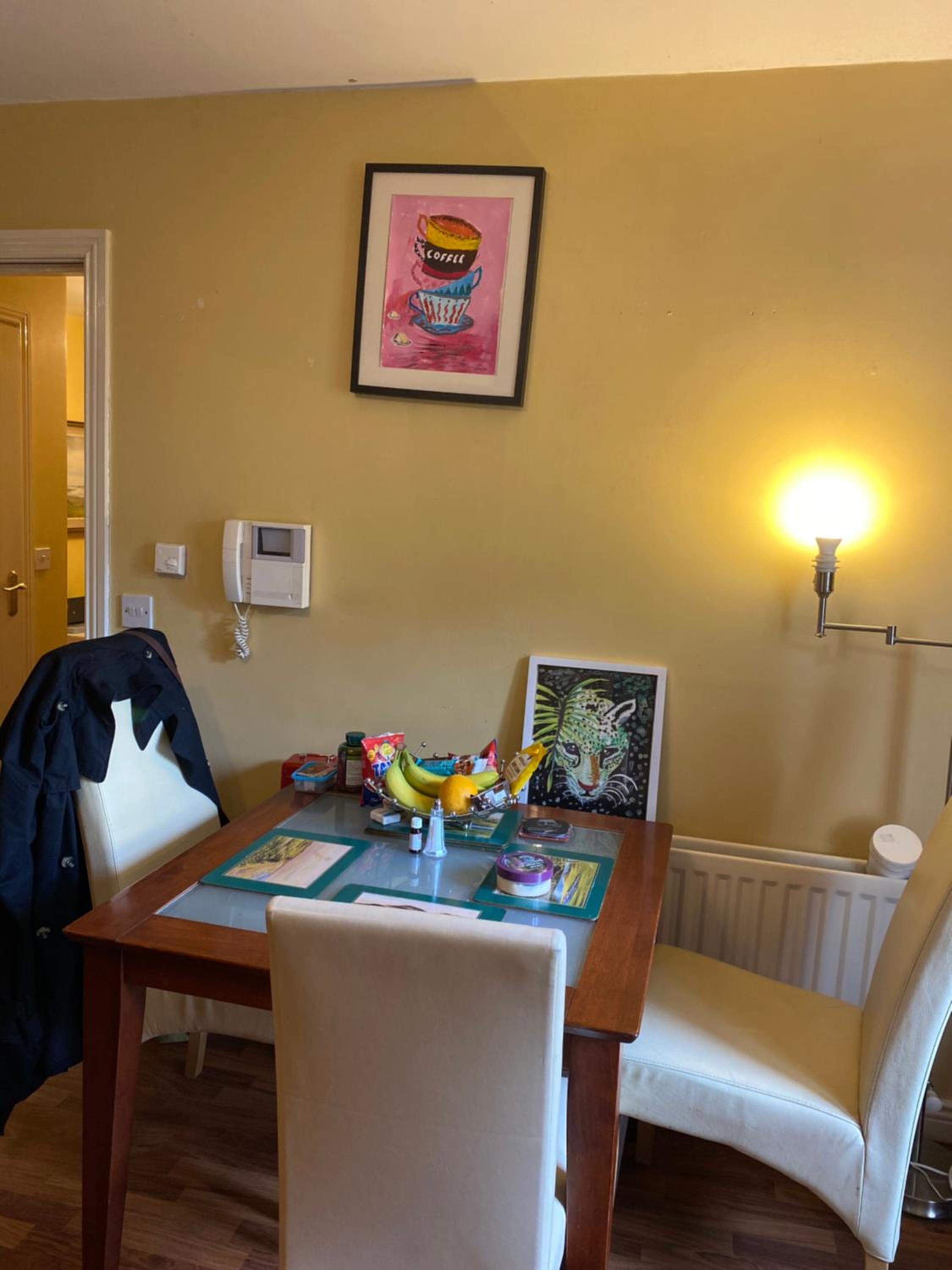 Comfy Apartment near Dublin Airport with FREE PARKING