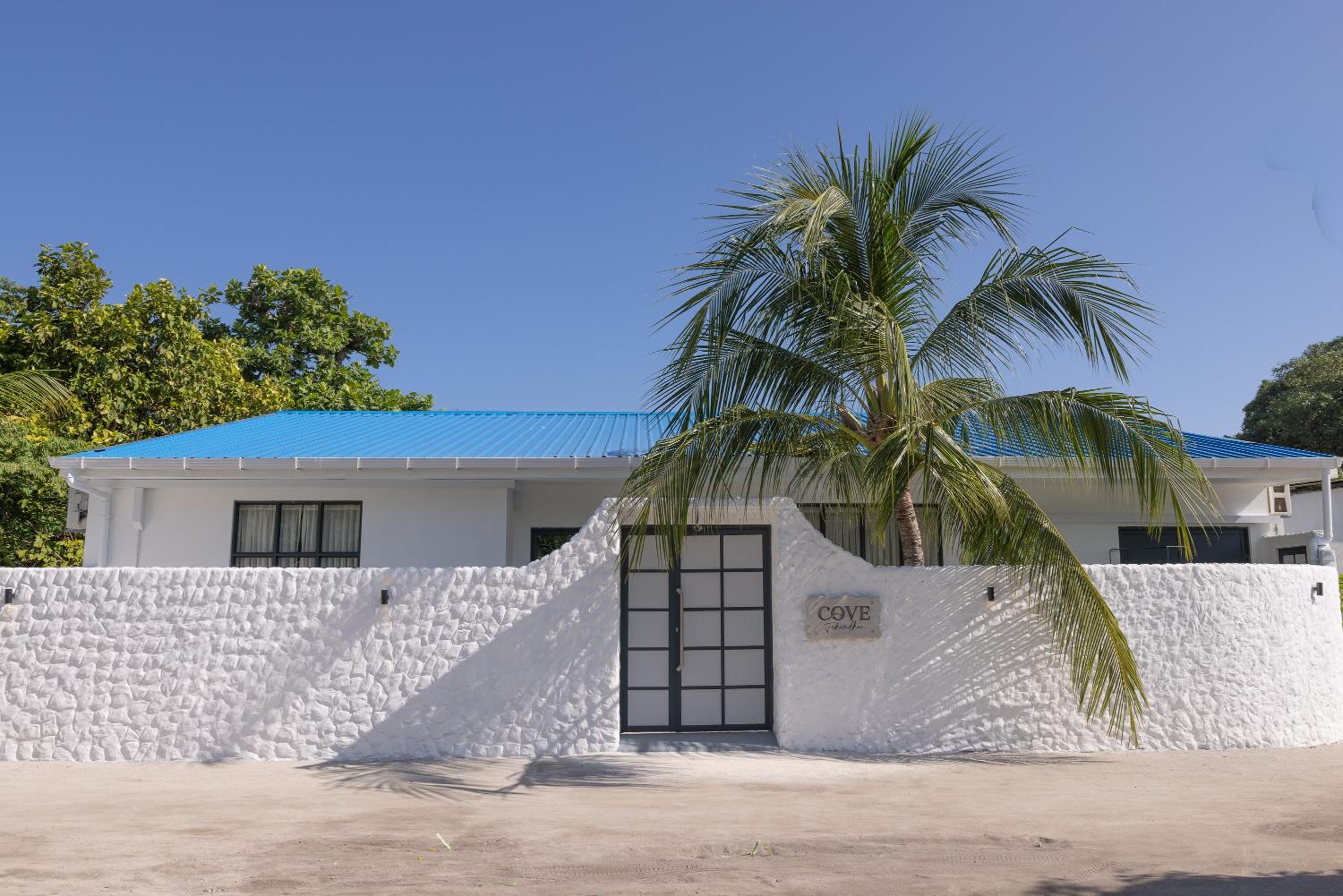 Cove Fehendhoo photo 2