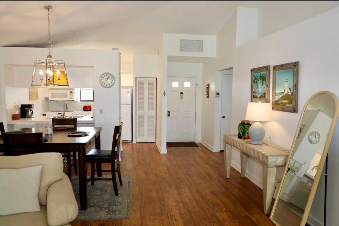 West Palm Beach Vacations - Dreamy PGA National Club Cottage - Property Image 2