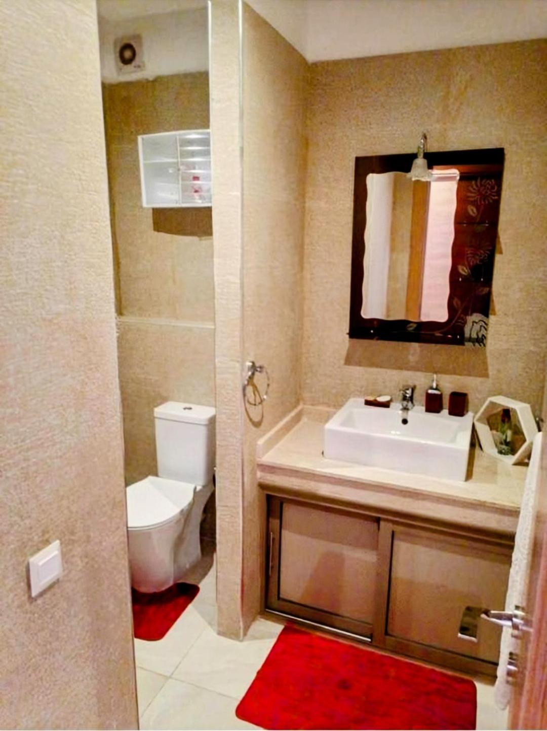 Un élégant appartement à louer à Marrakech avec deux piscines et une situation en centre ville view 2
