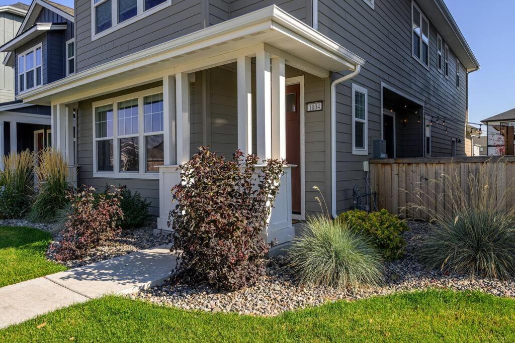 Kid-Friendly Retreat-King Bed & Steps from Nature view 4
