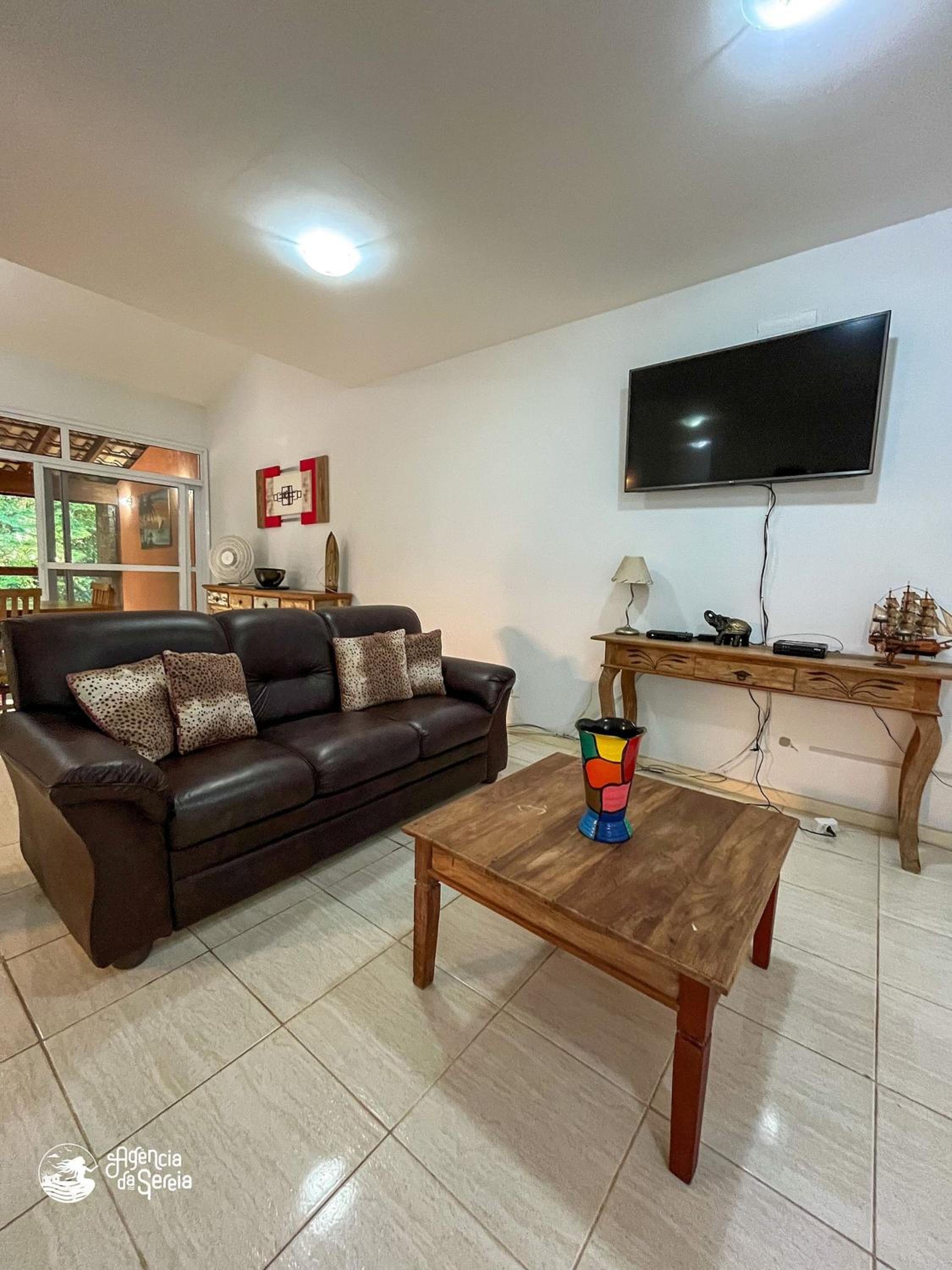 Casa charmosa em condomínio no Sul de Ilhabela