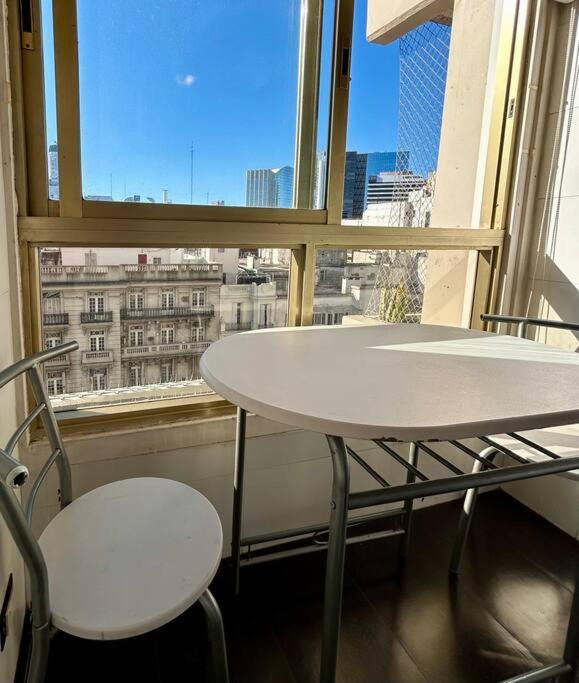 Apartamento acogedor y cómodo en el centro de la ciudad Cozy & convenient apartment downtown