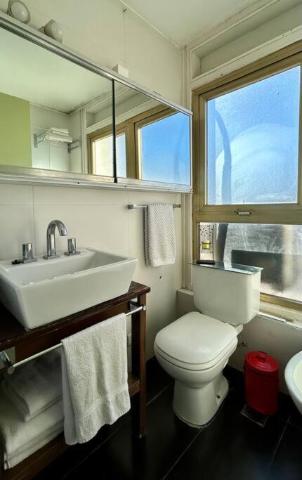 Apartamento acogedor y cómodo en el centro de la ciudad Cozy & convenient apartment downtown