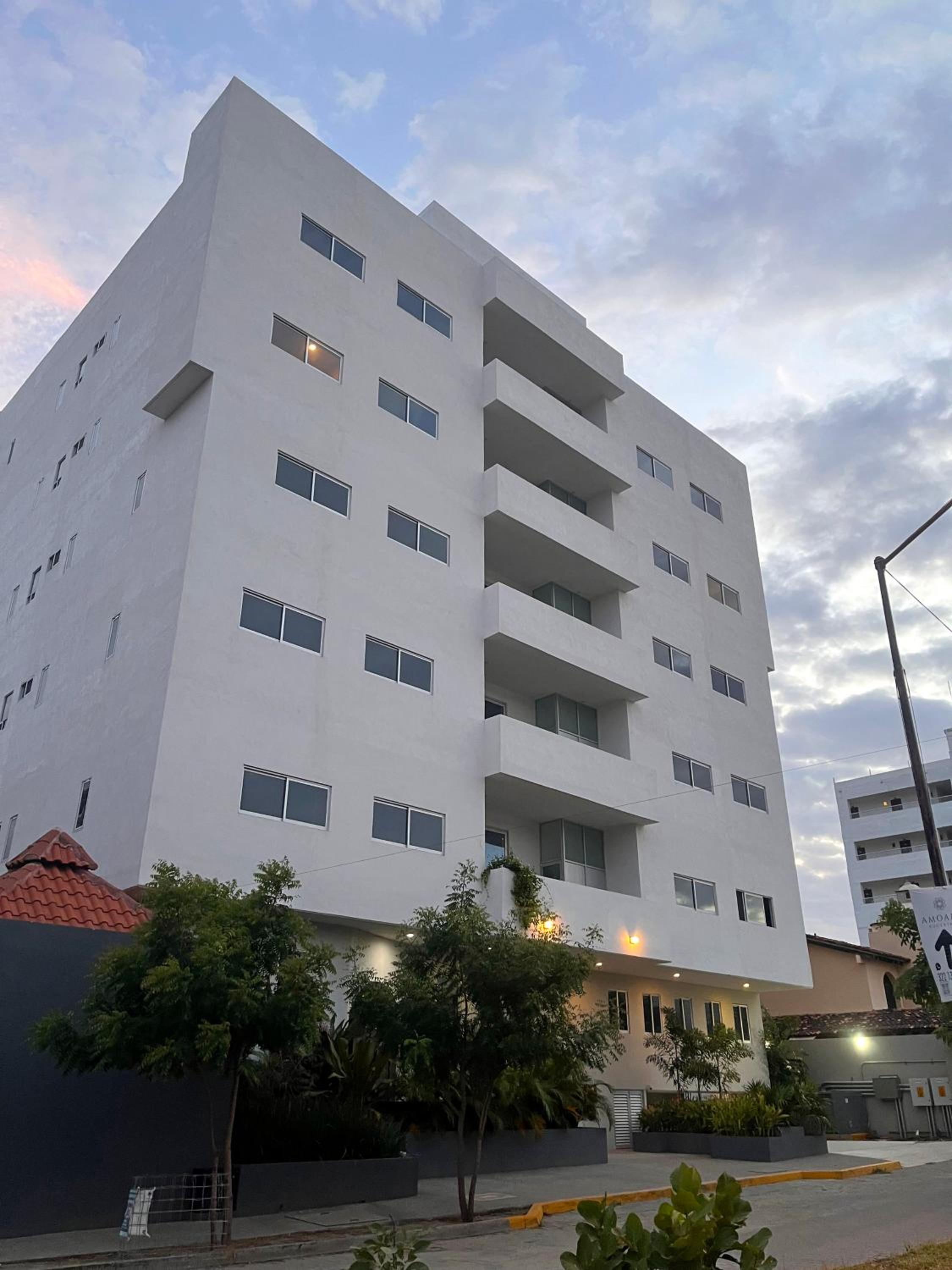 Hotel Itare Beach House - Image 1
