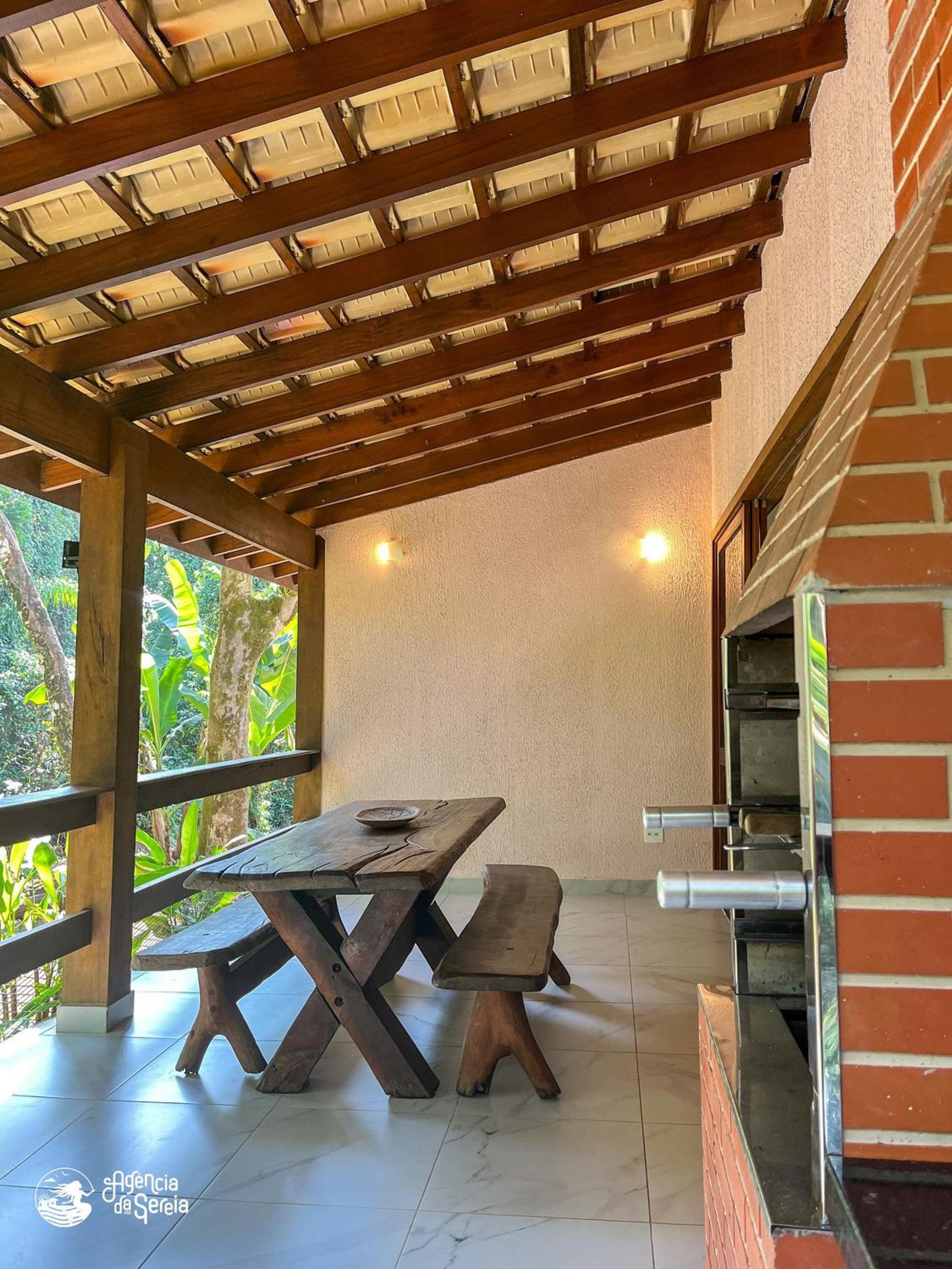 Linda casa perto da praia das Conchas em llhabela