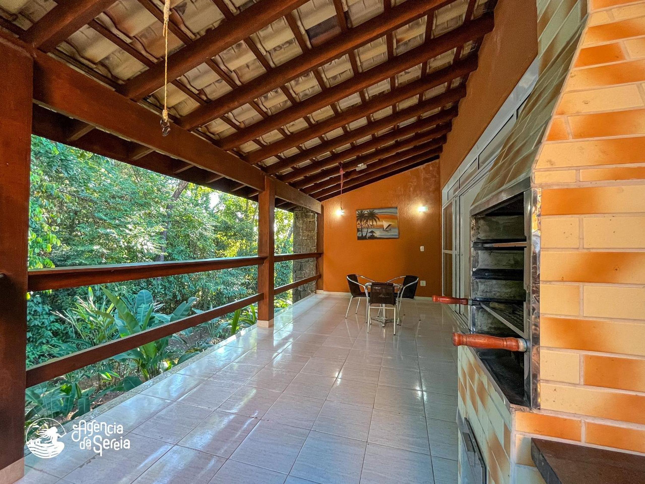 Casa charmosa em condomínio no Sul de Ilhabela
