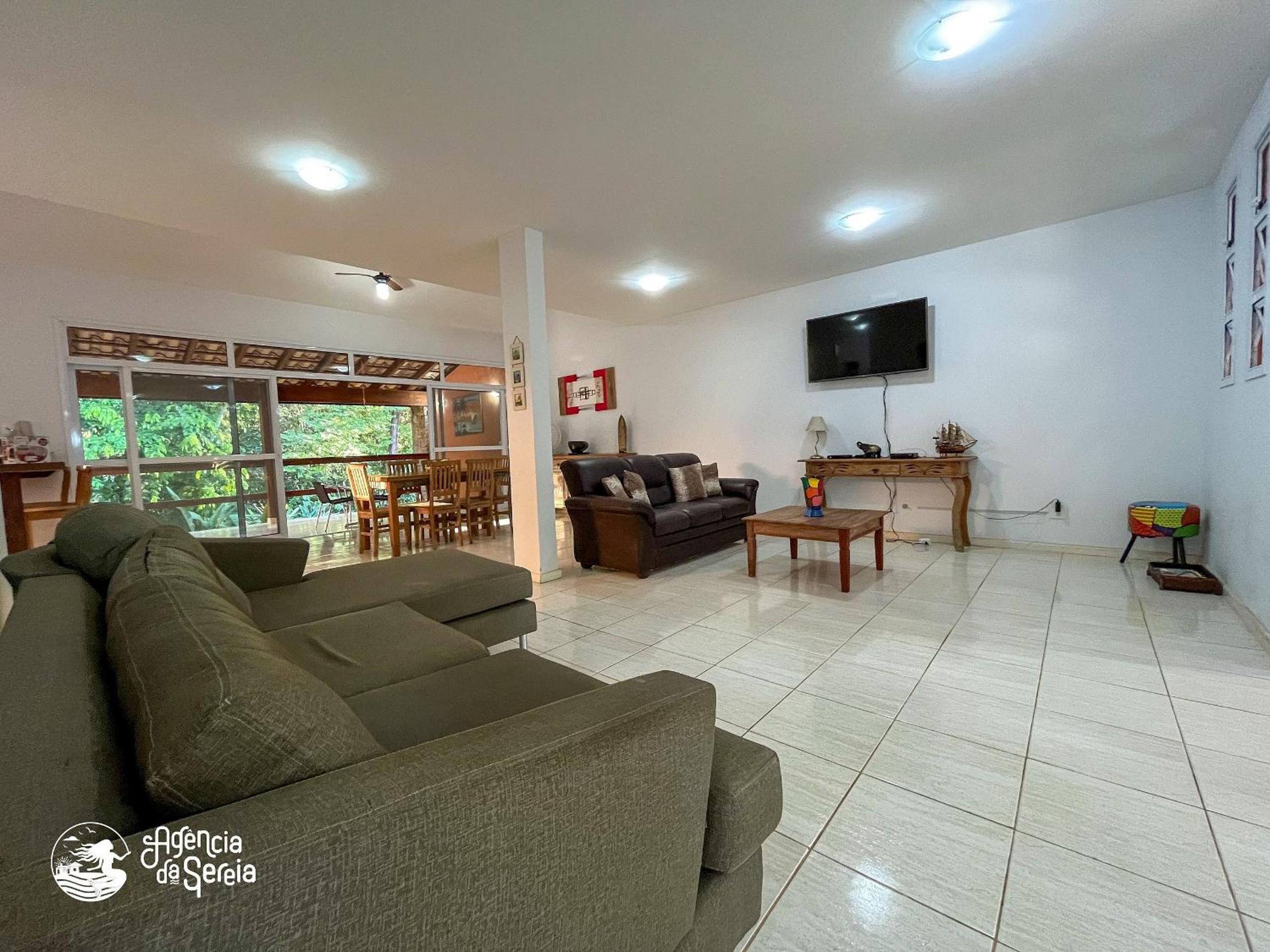 Casa charmosa em condomínio no Sul de Ilhabela