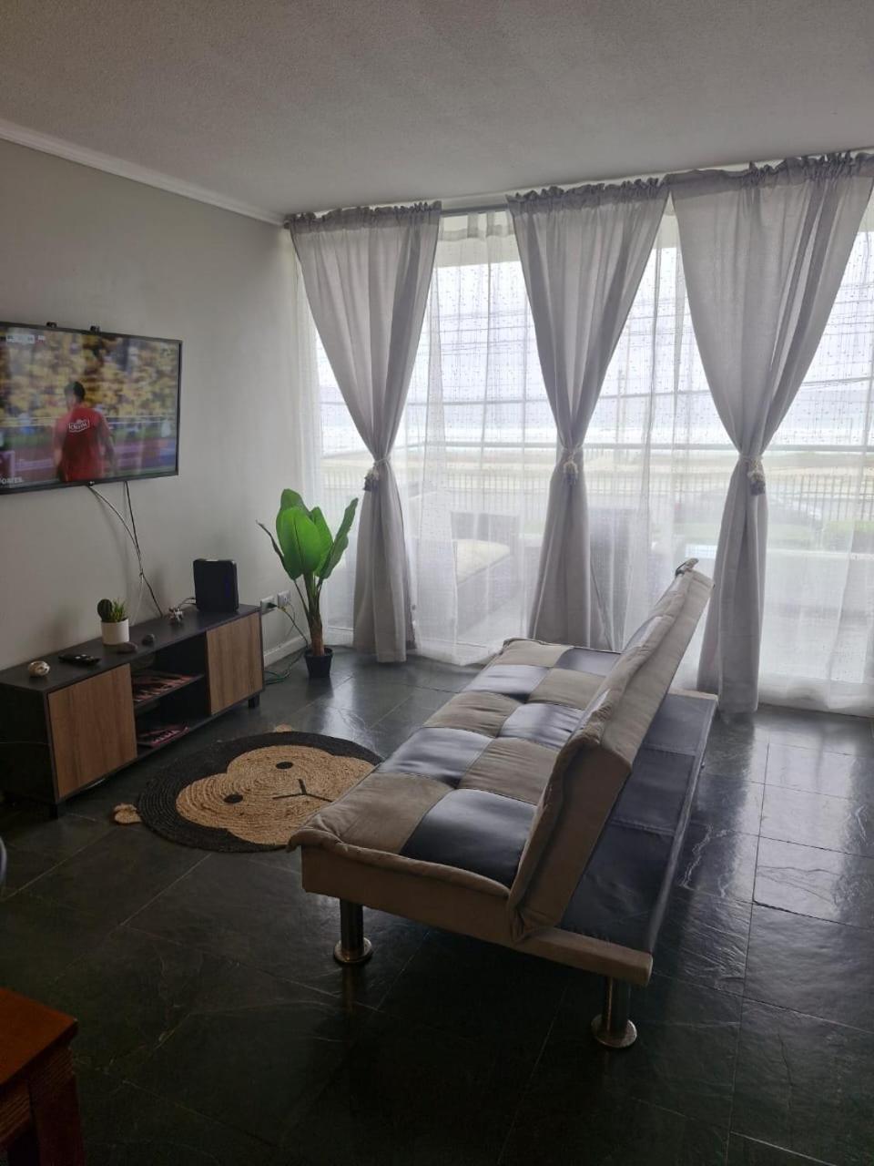 Hermosa Vista al Mar, departamento full equipado Edificio Neohaus La Serena 2D2B1E