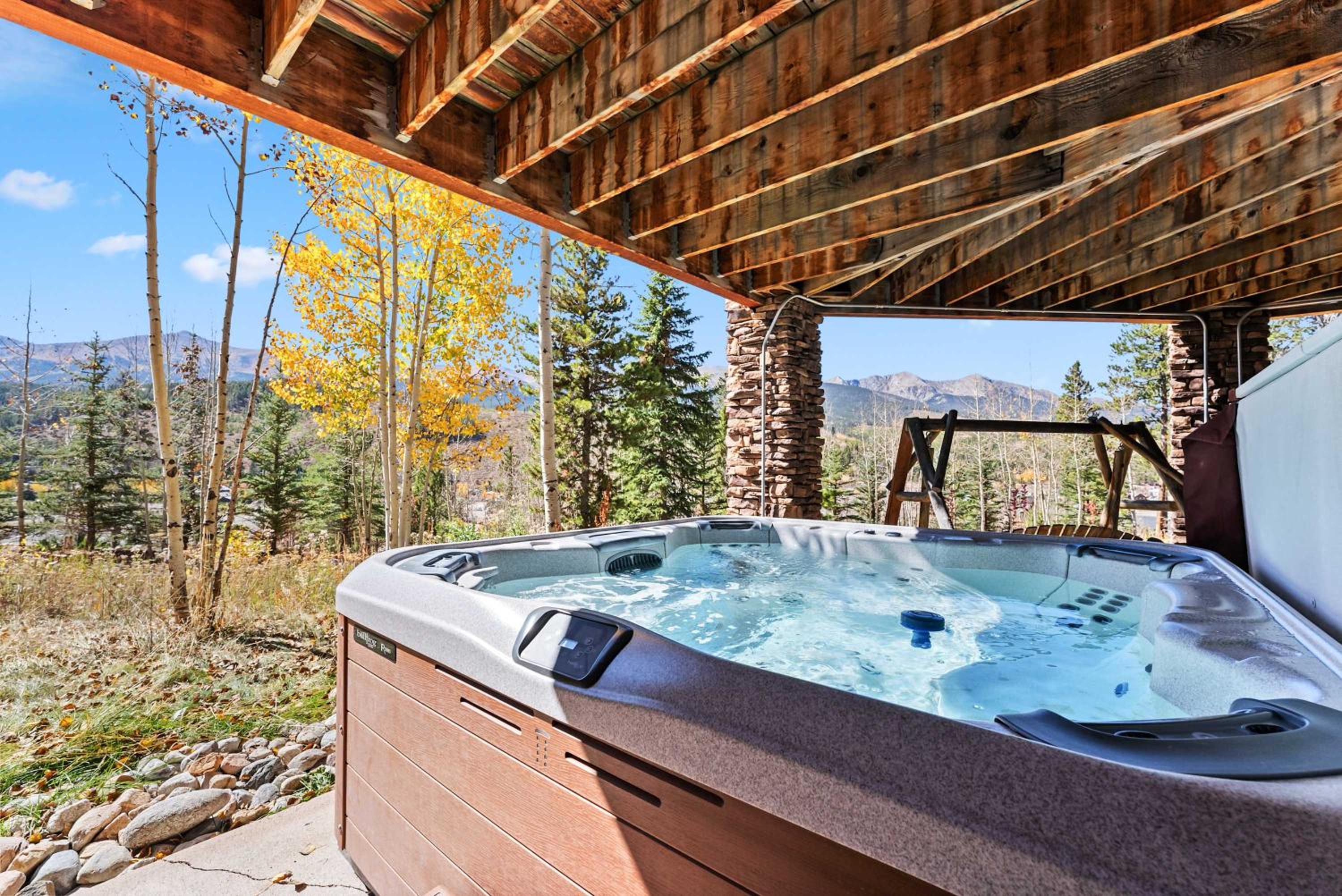 Highlands Ridge Retreat Massive 9 BDR Estate view 5