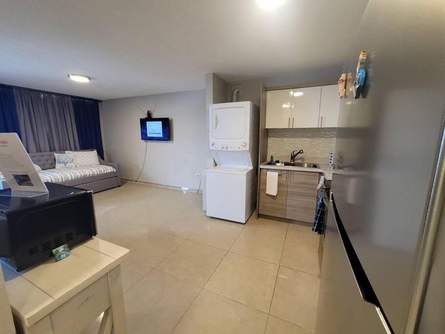 Apartment in San Juan, coliseo view 2