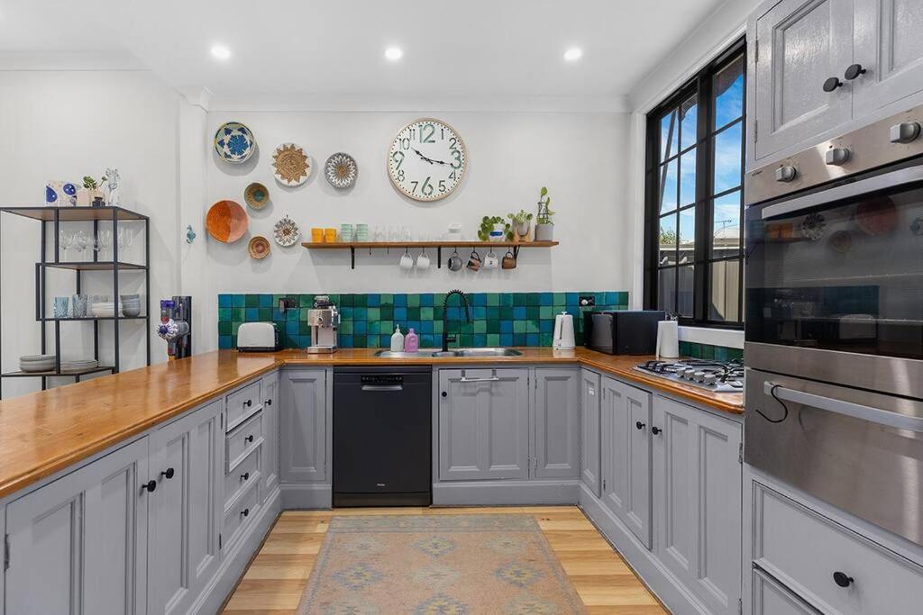 Pet-friendly slice of Carrodise