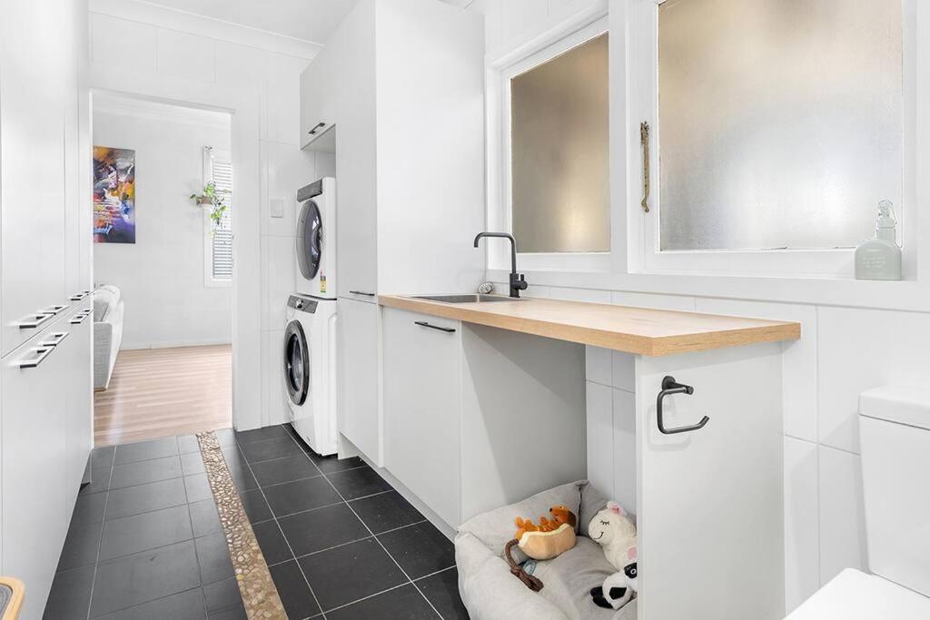 Pet-friendly slice of Carrodise