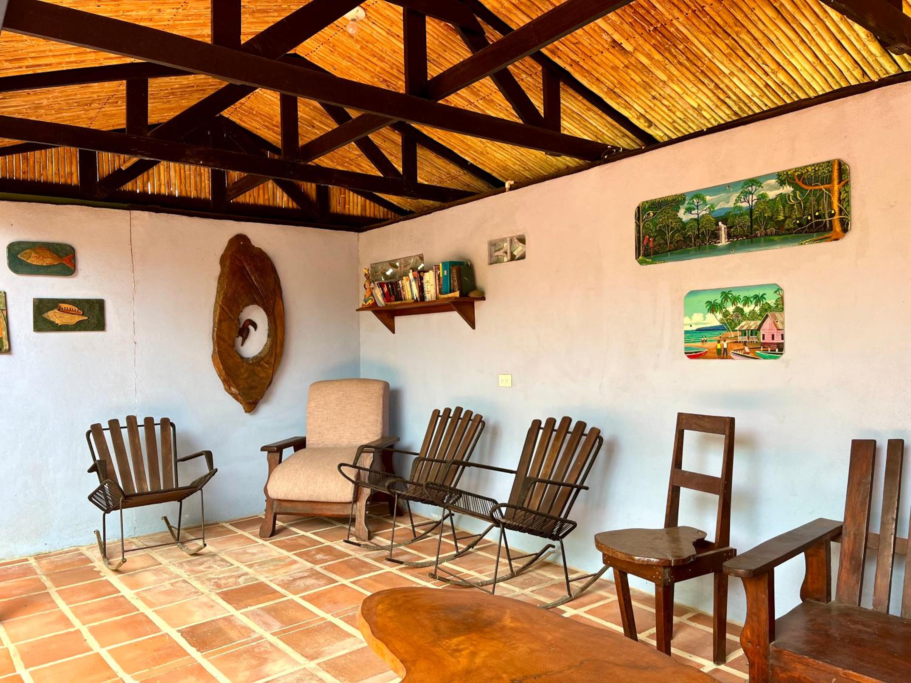 El Clan Hostel